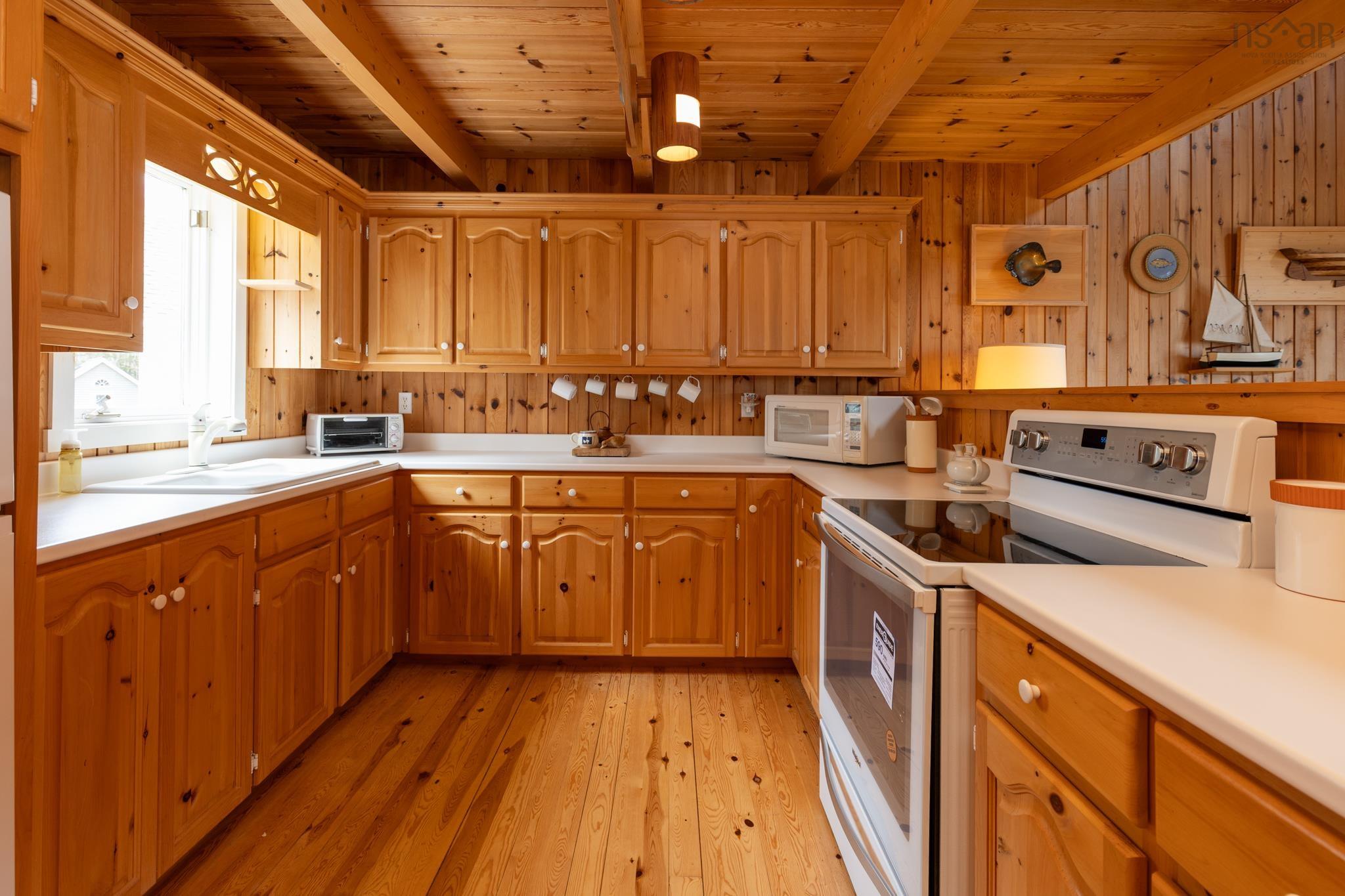 $395,000.00: 81 Chemin Des Bouleaux, Sluice Point