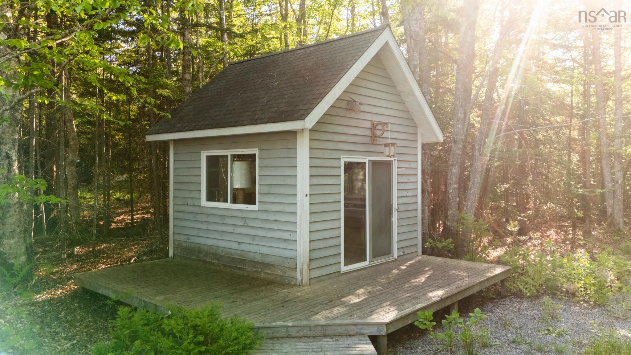 $395,000.00: 81 Chemin Des Bouleaux, Sluice Point