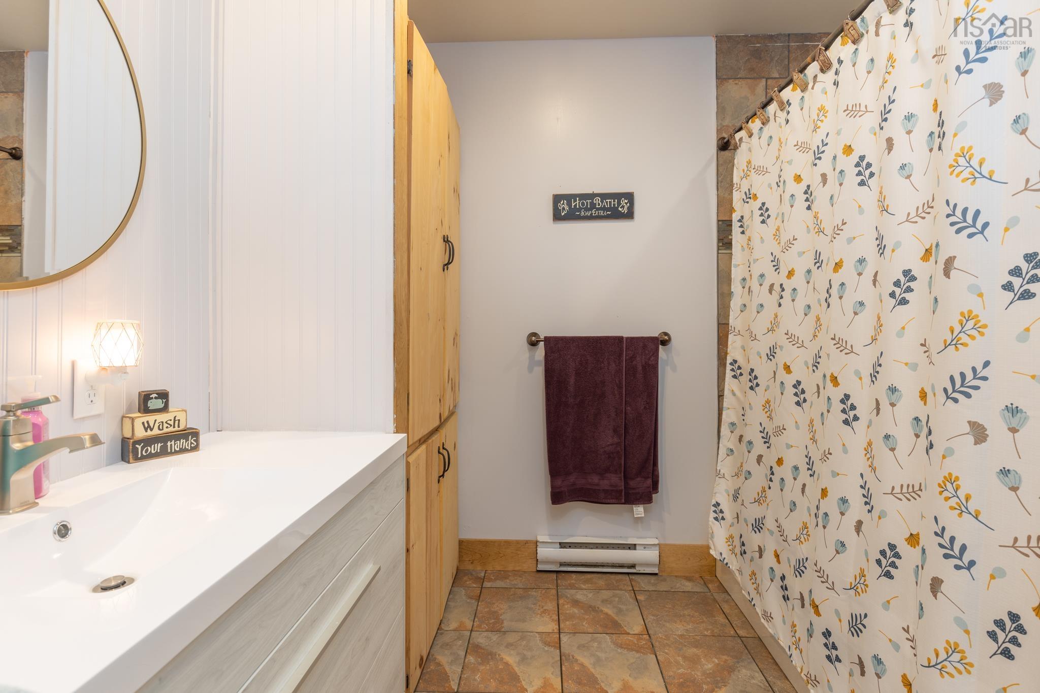 $279,900.00: 25 Chemin De Lest Road, Wedgeport