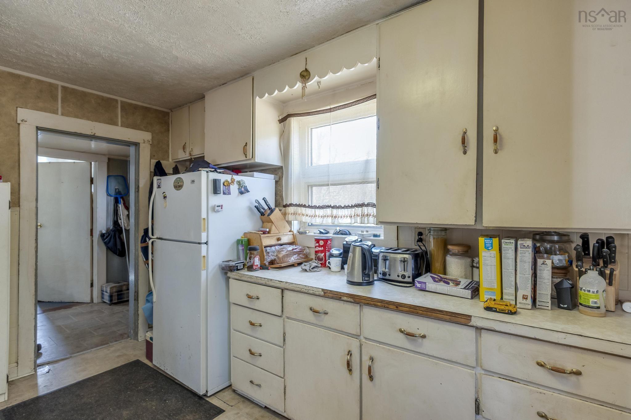 $199,000.00: 10310 HIGHWAY 201, Meadowvale