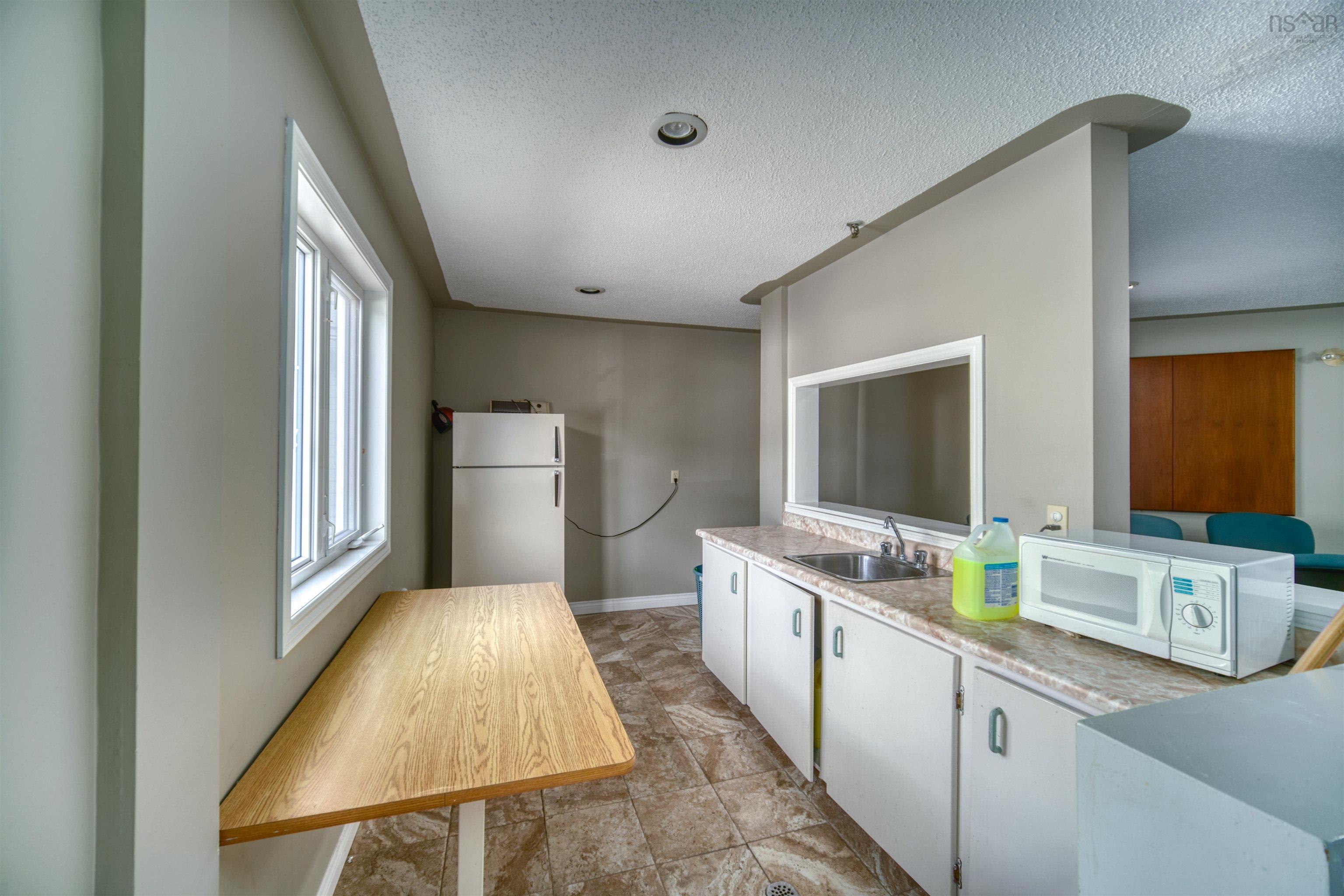 $344,900.00: 417 15 Langbrae Drive, Halifax