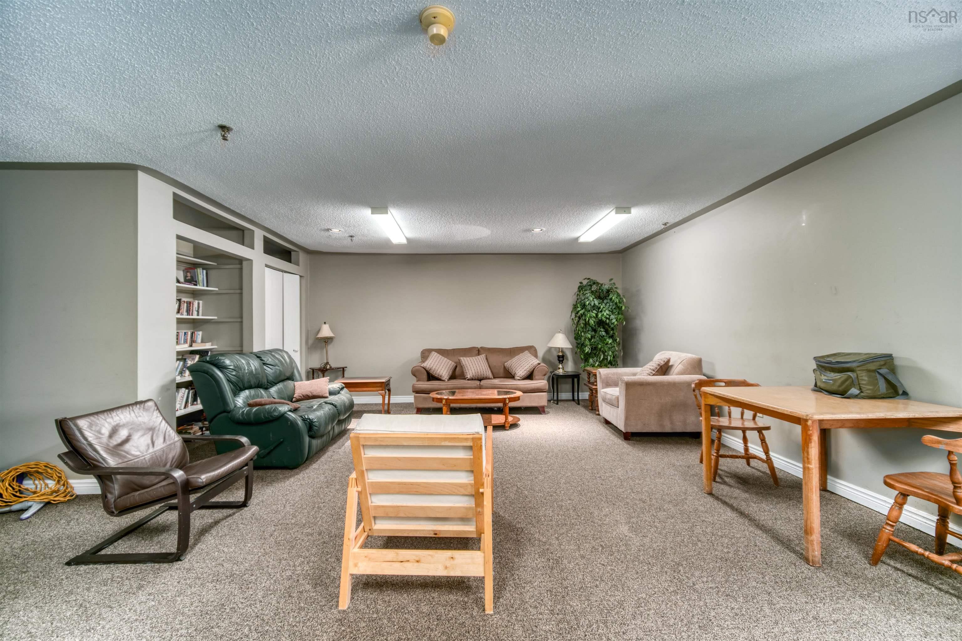 $344,900.00: 417 15 Langbrae Drive, Halifax