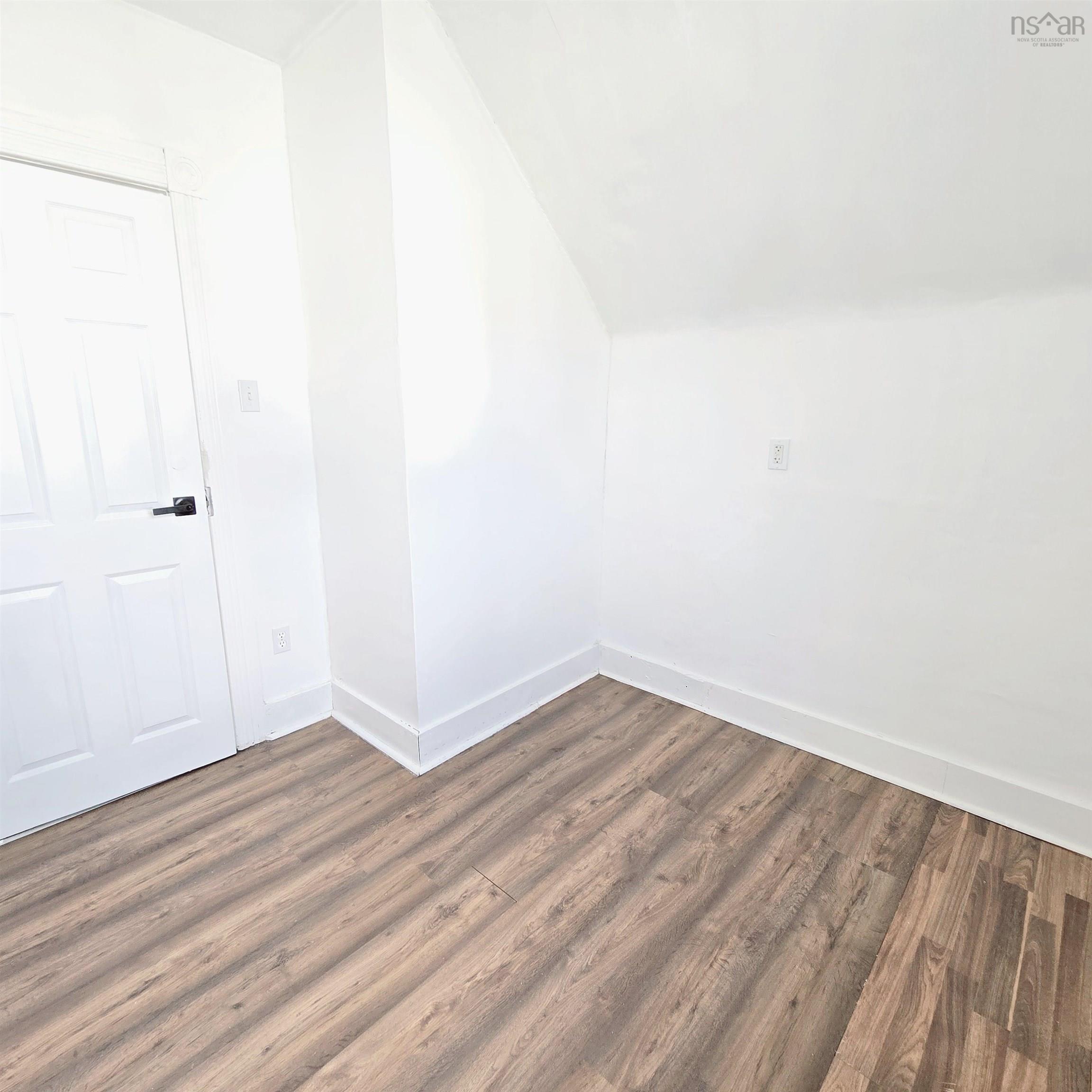 $289,000.00: 210 Union Street, Sydney
