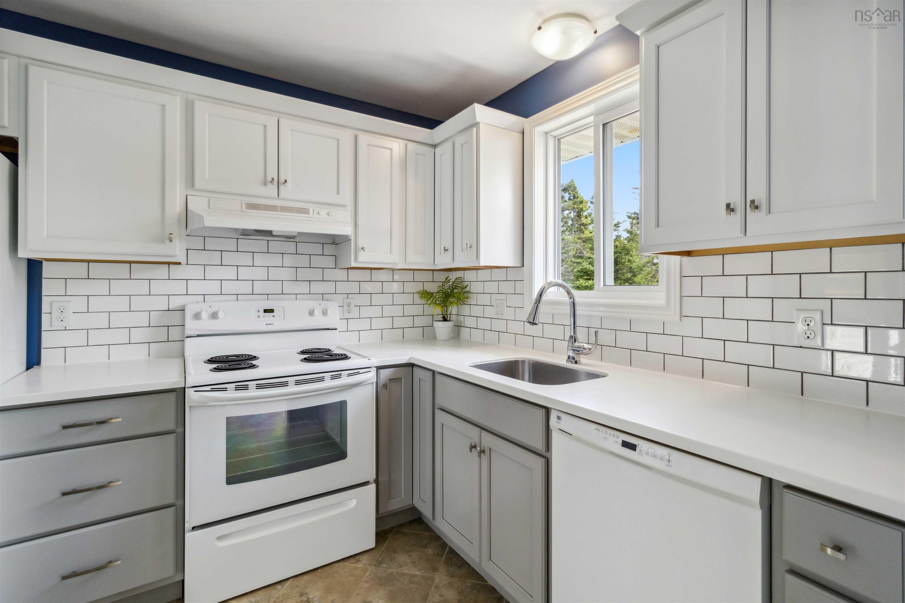 $550,000.00: 61 Briarwood Drive, Eastern Passage
