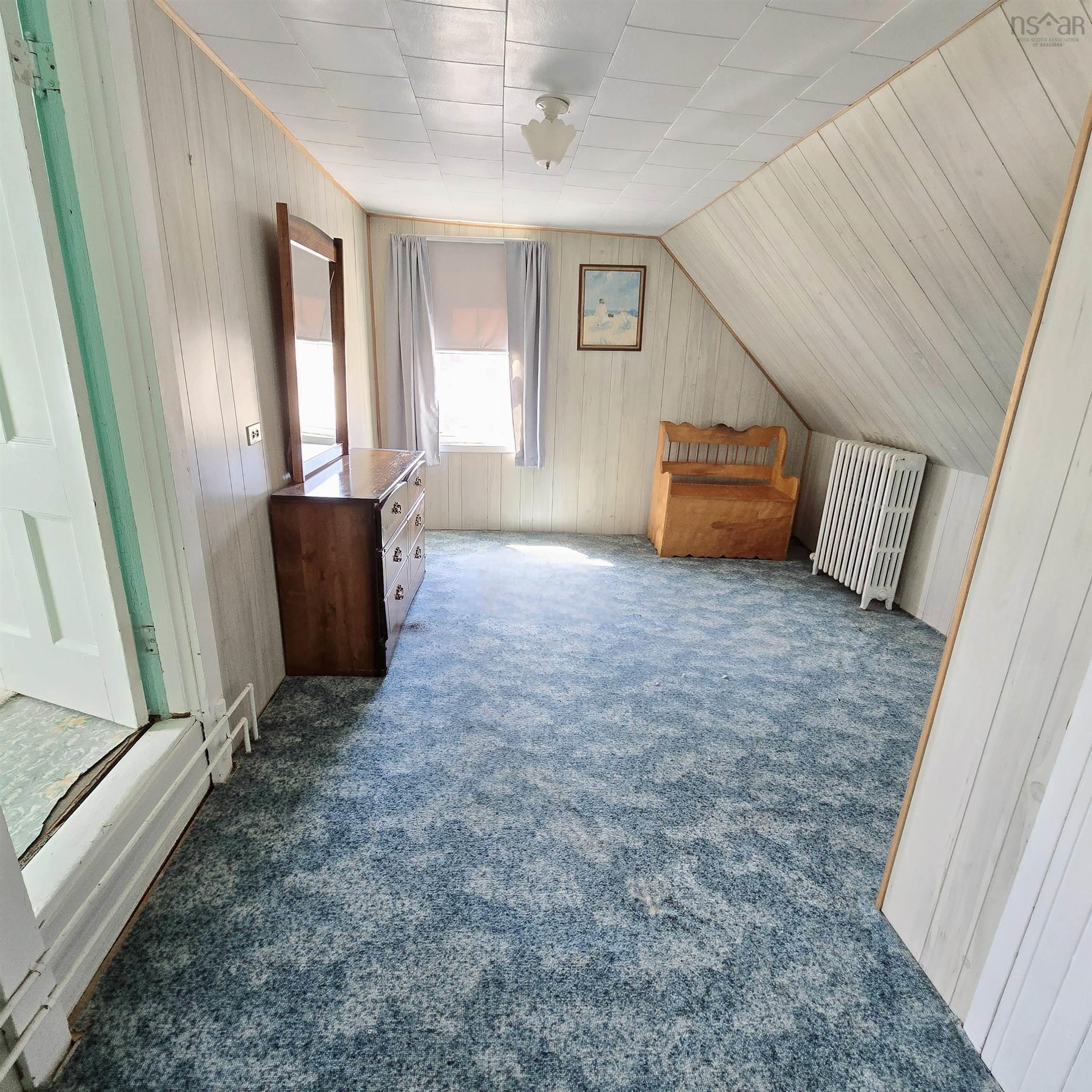 $250,000.00: 1 Hillside Boularderie Road, Groves Point