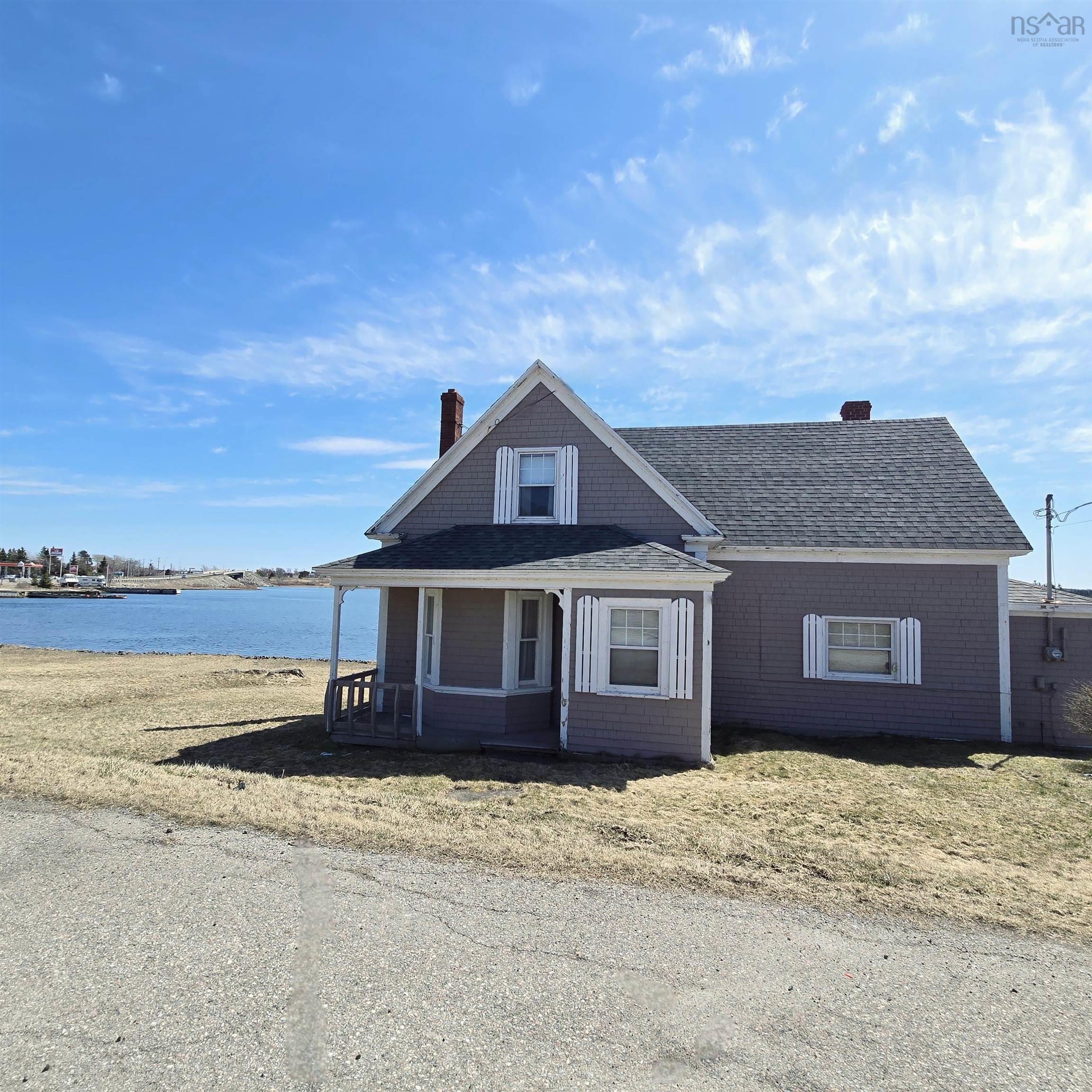 $250,000.00: 1 Hillside Boularderie Road, Groves Point