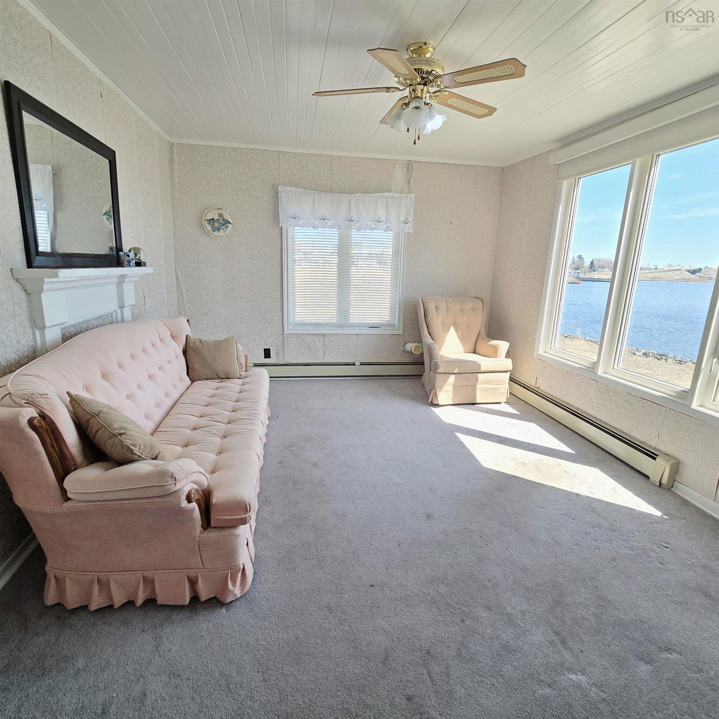 $250,000.00: 1 Hillside Boularderie Road, Groves Point