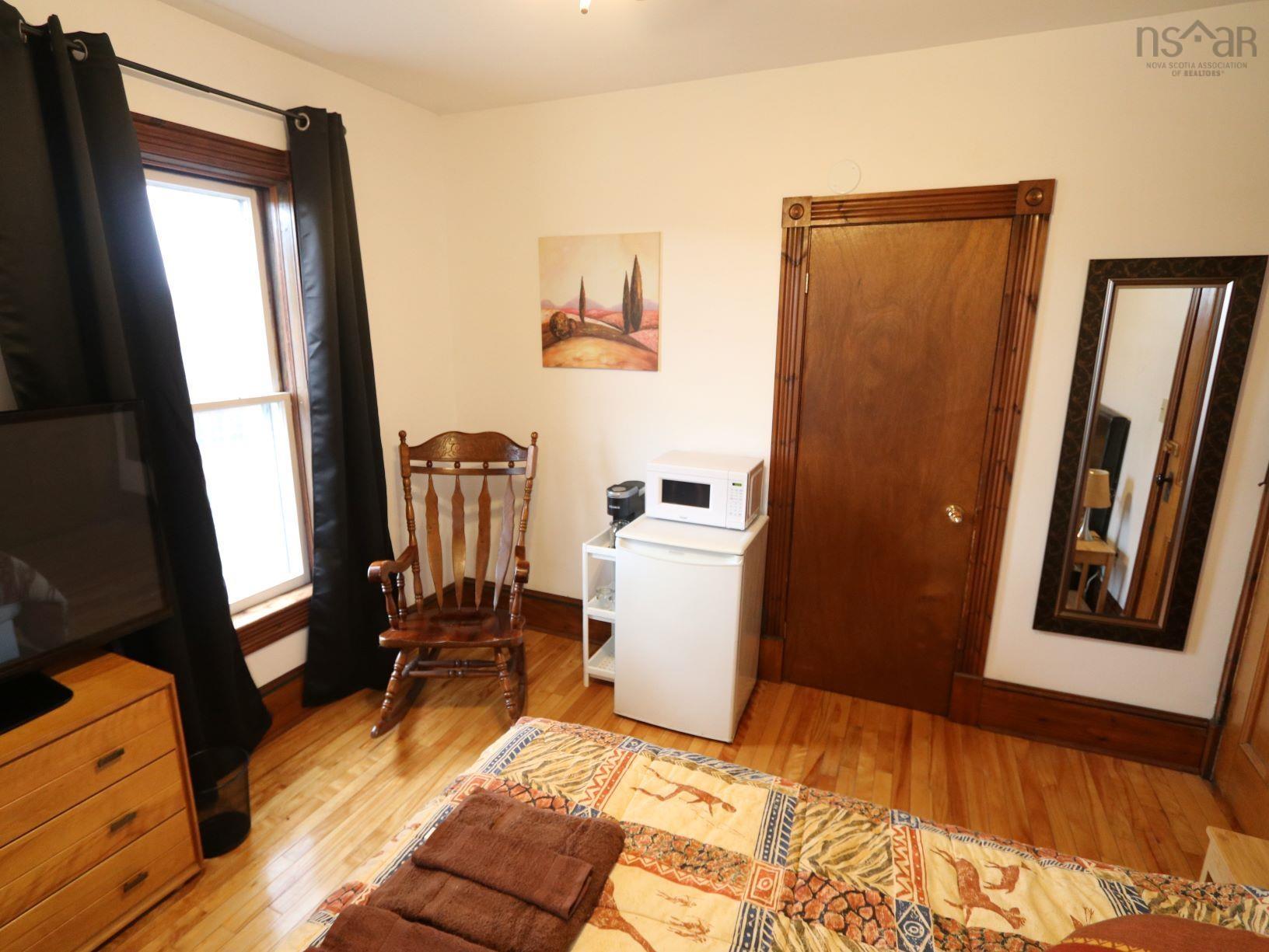$379,900.00: 164 George Street, New Glasgow