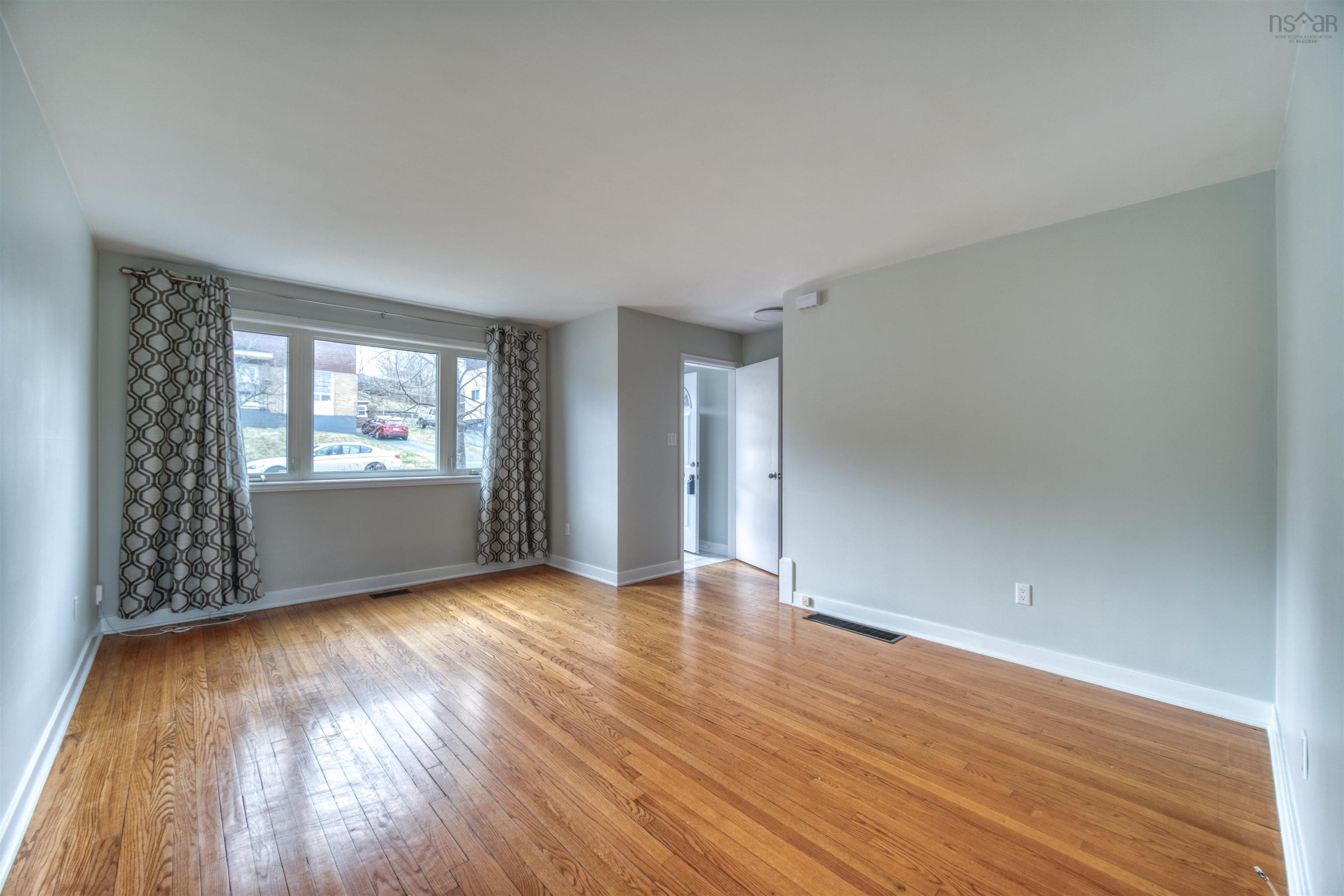 $379,500.00: 7A Centre Street, Dartmouth