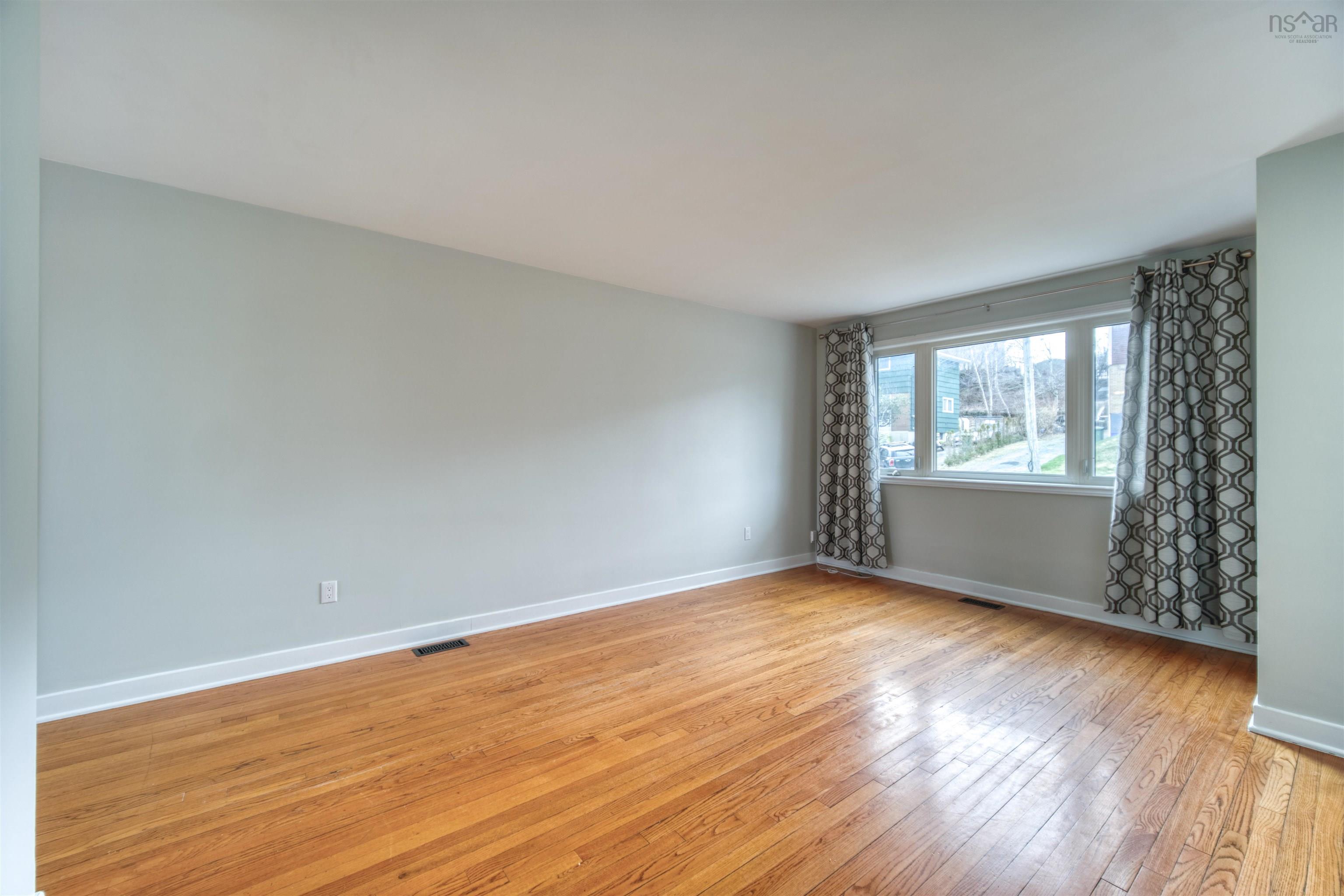 $379,500.00: 7A Centre Street, Dartmouth