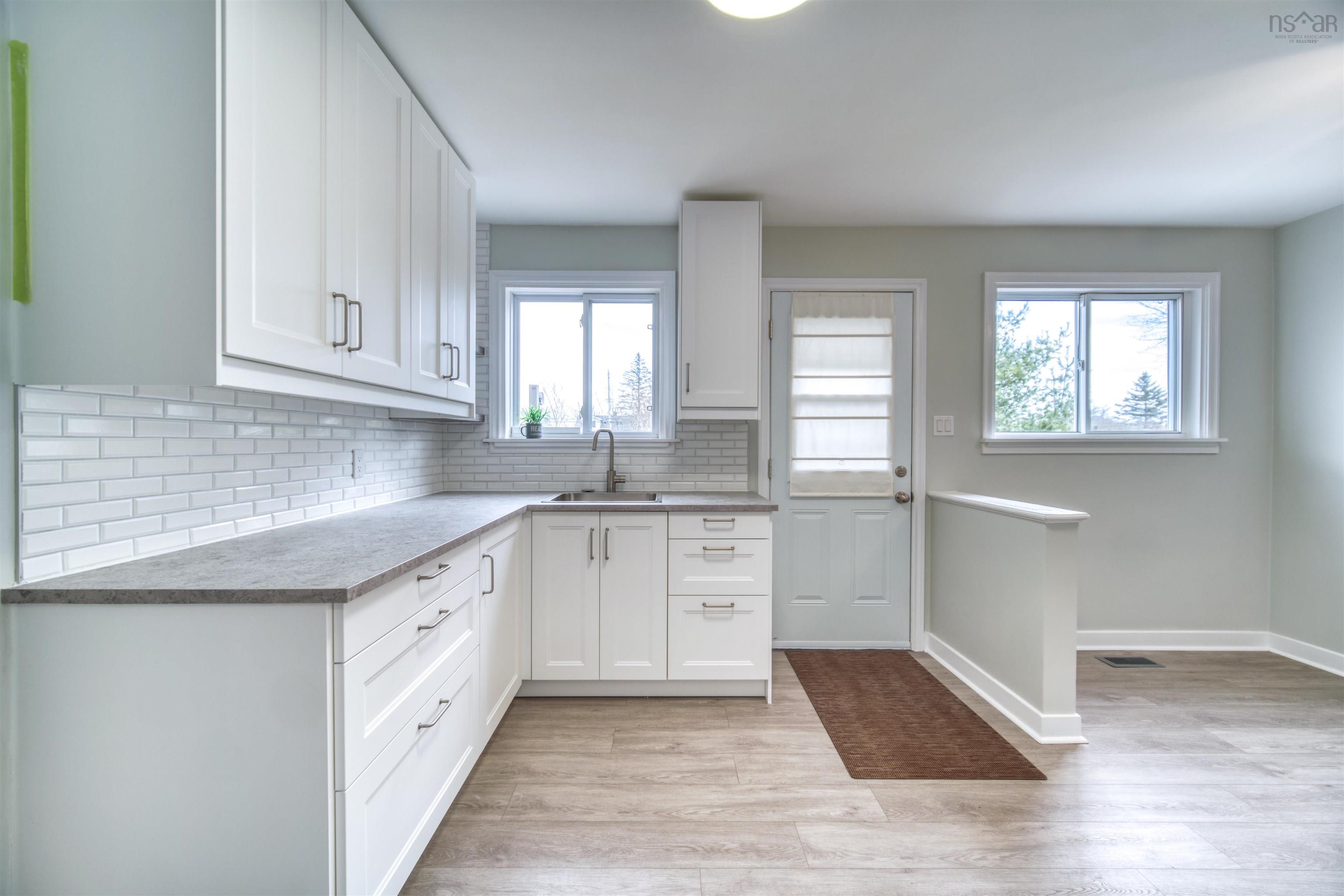 $379,500.00: 7A Centre Street, Dartmouth