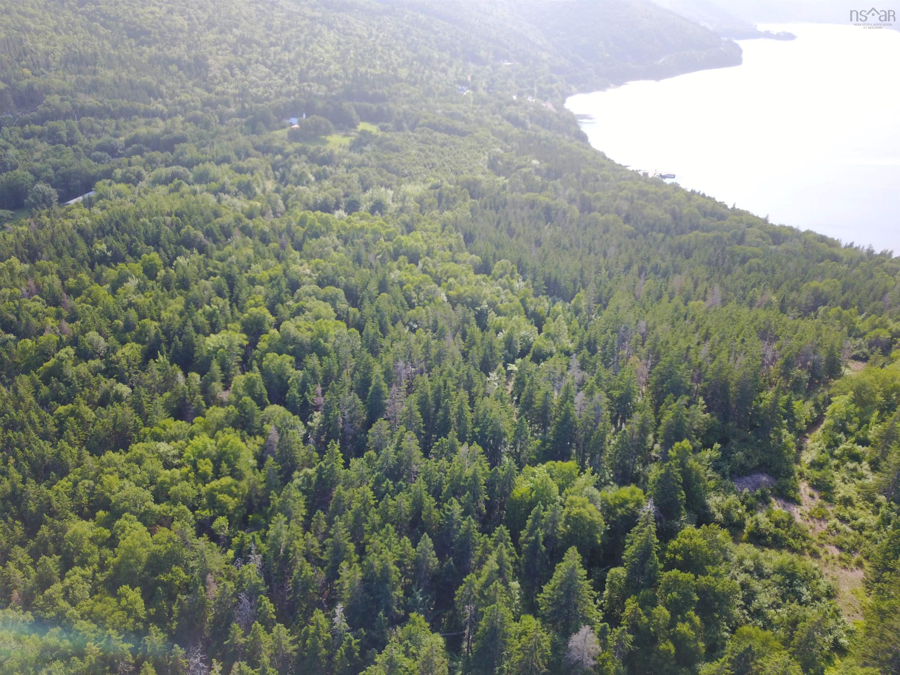 $160,000.00: Cabot Trail, Ingonish Ferry