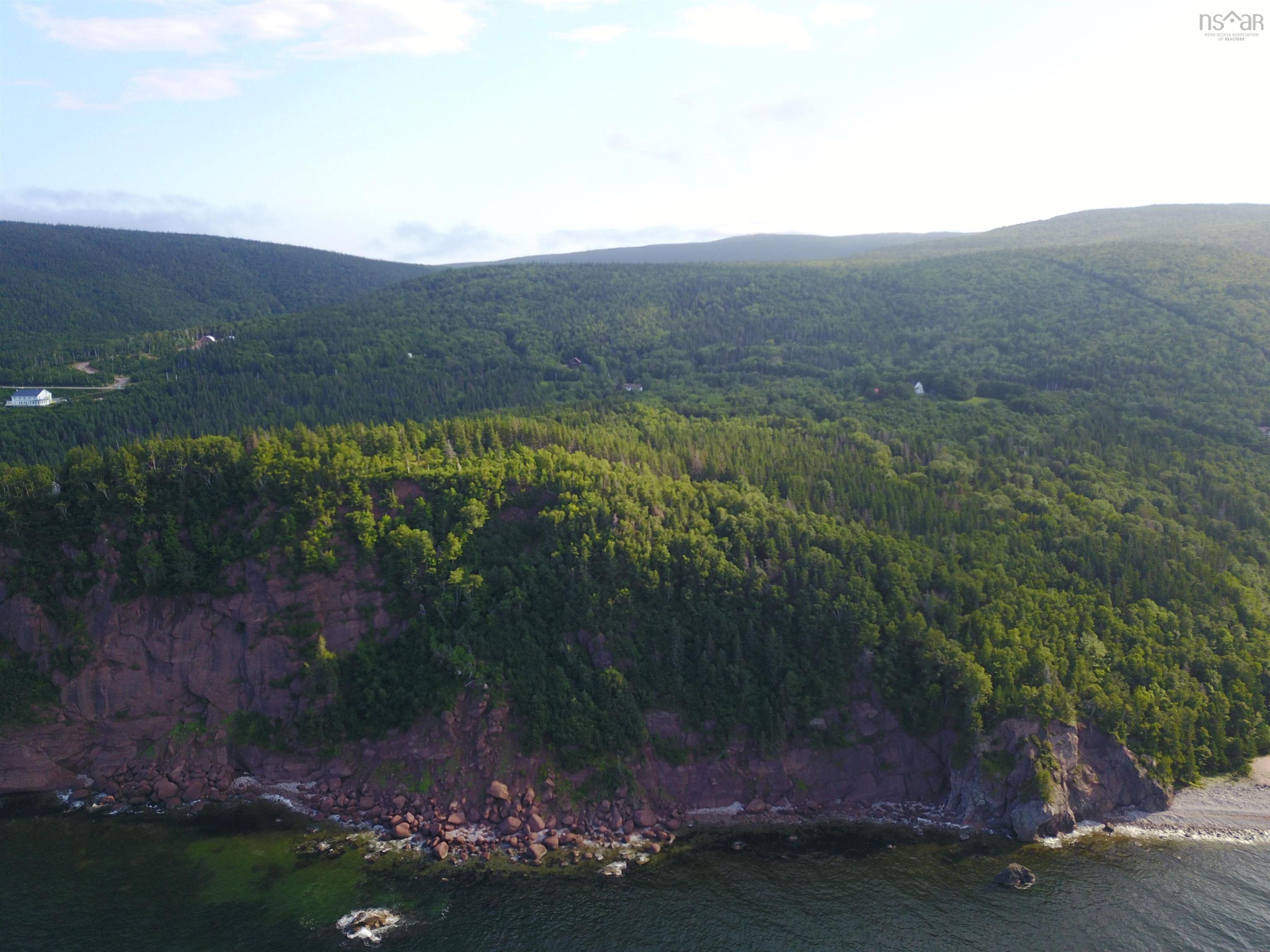 $160,000.00: Cabot Trail, Ingonish Ferry