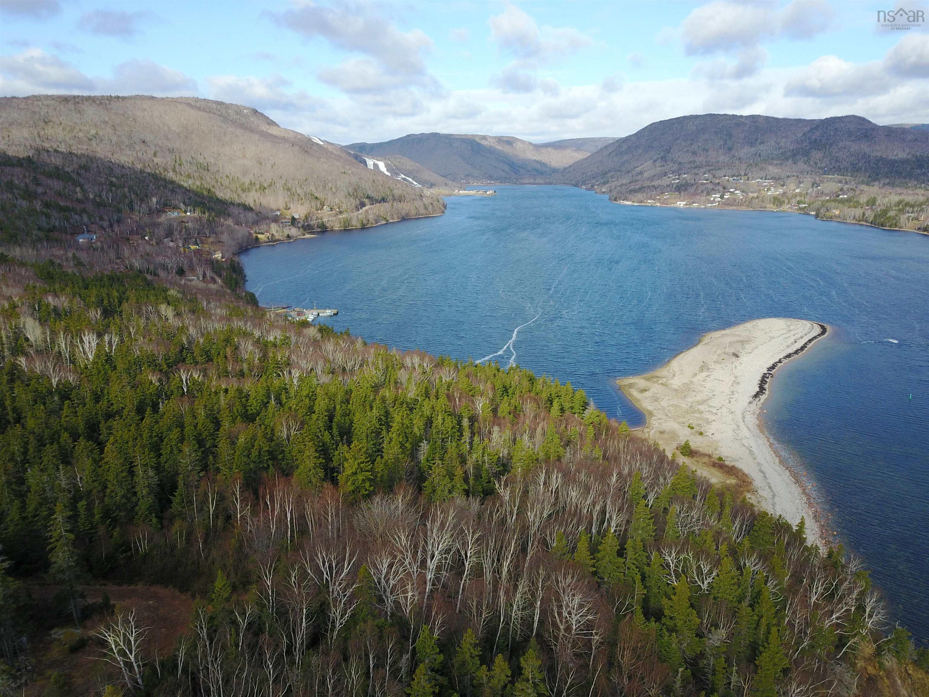 $160,000.00: Cabot Trail, Ingonish Ferry