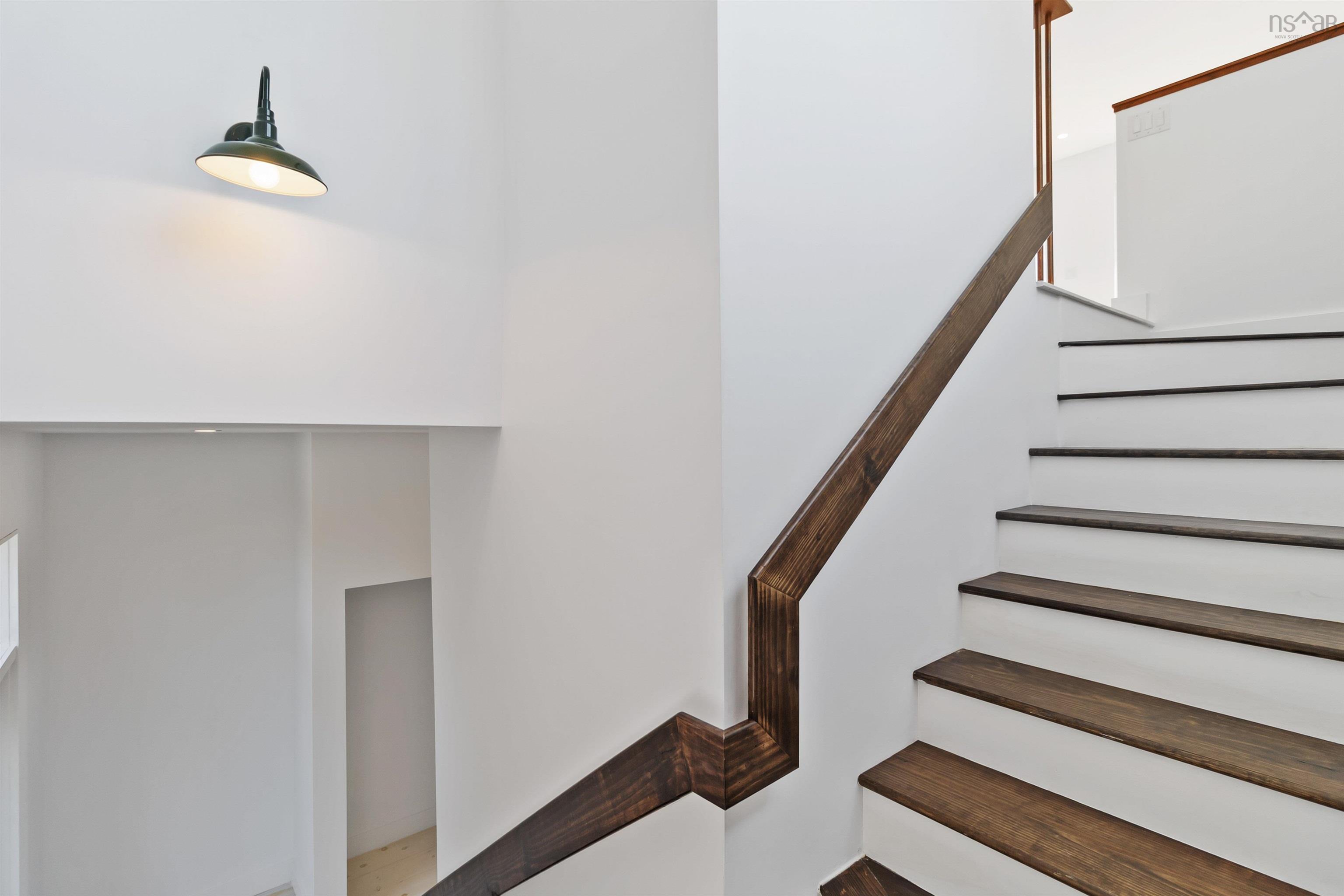 $649,000.00: 119 Everetts Way, Hunts Point