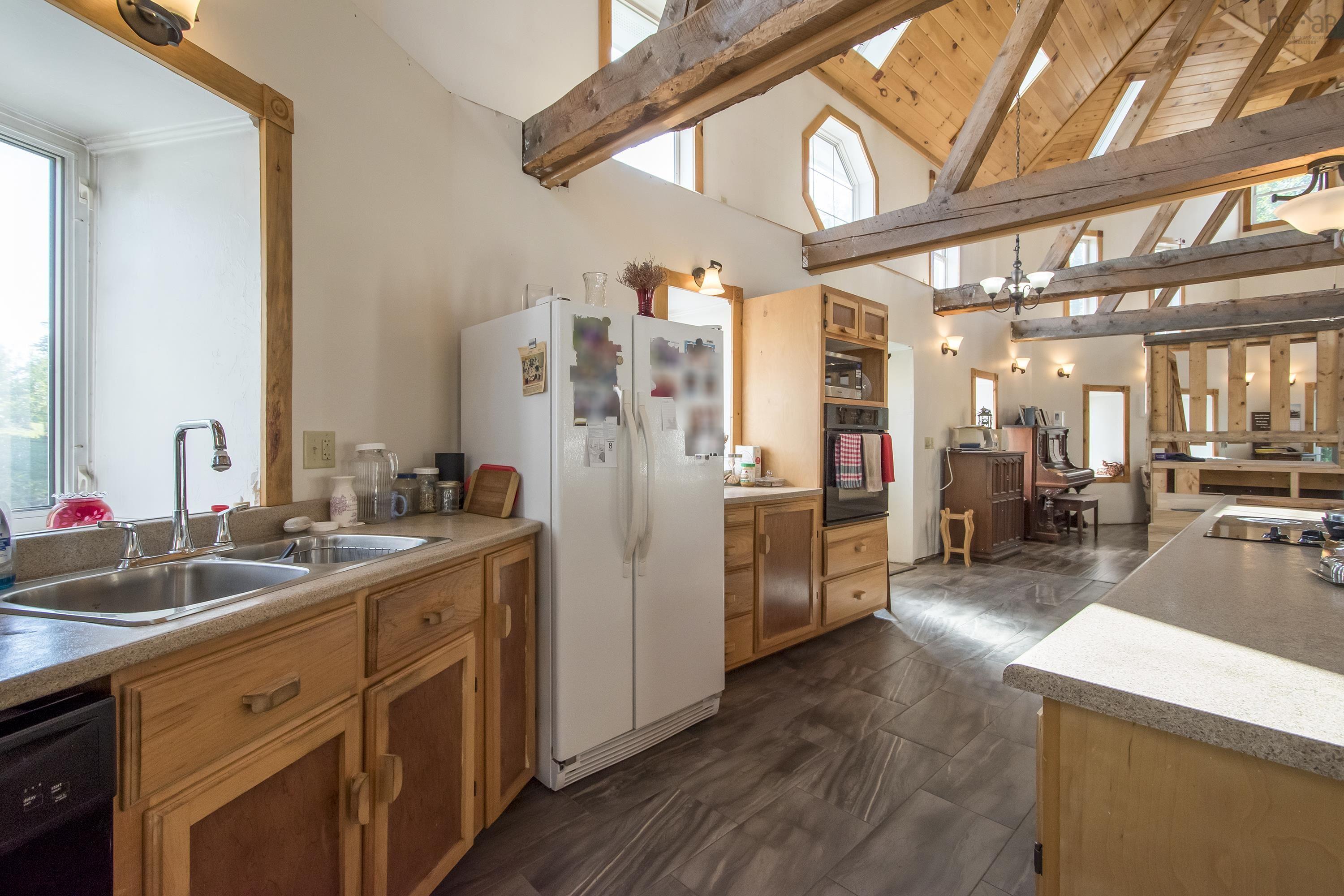 $470,000.00: 319 McAuley Road, Hedgeville