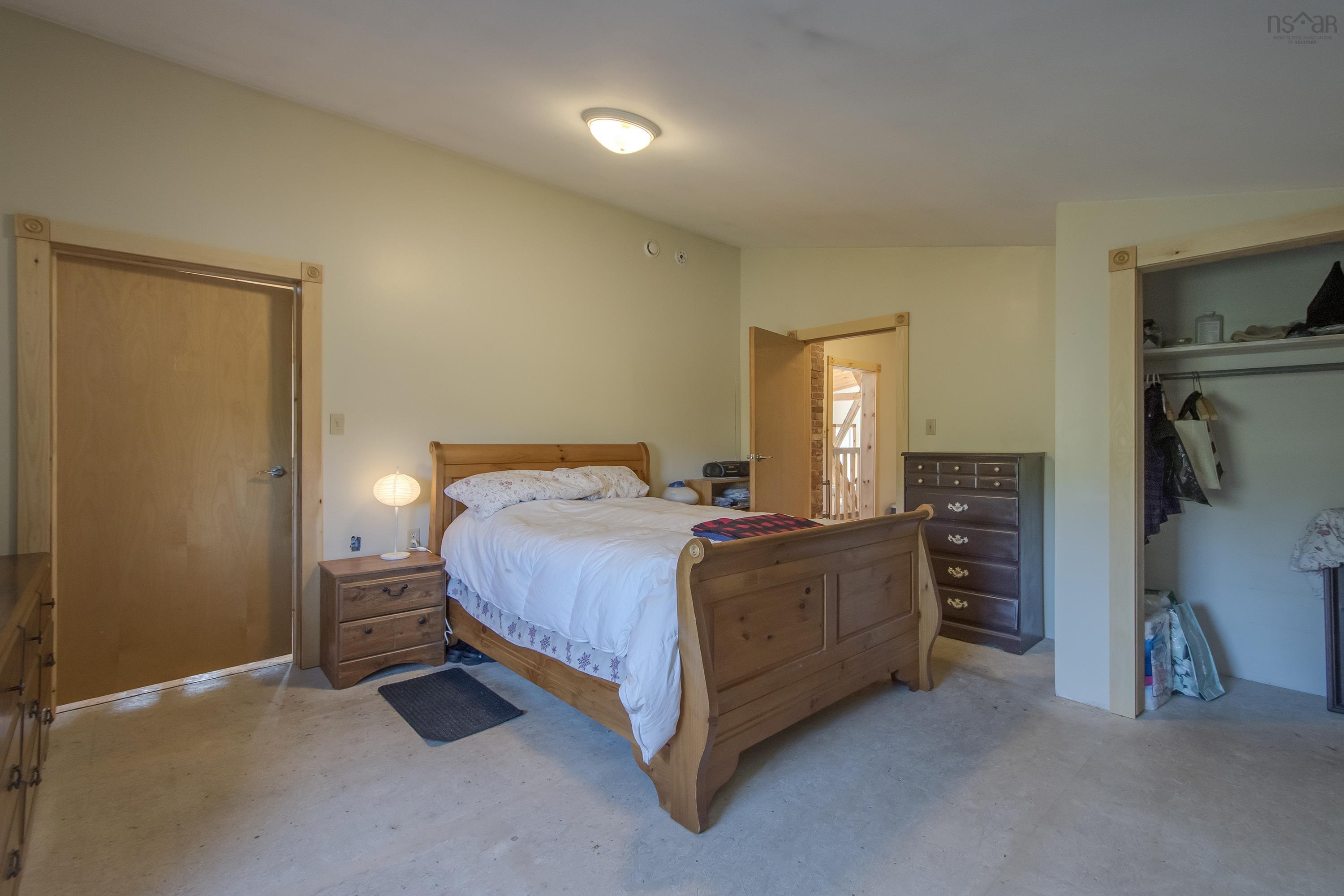 $470,000.00: 319 McAuley Road, Hedgeville