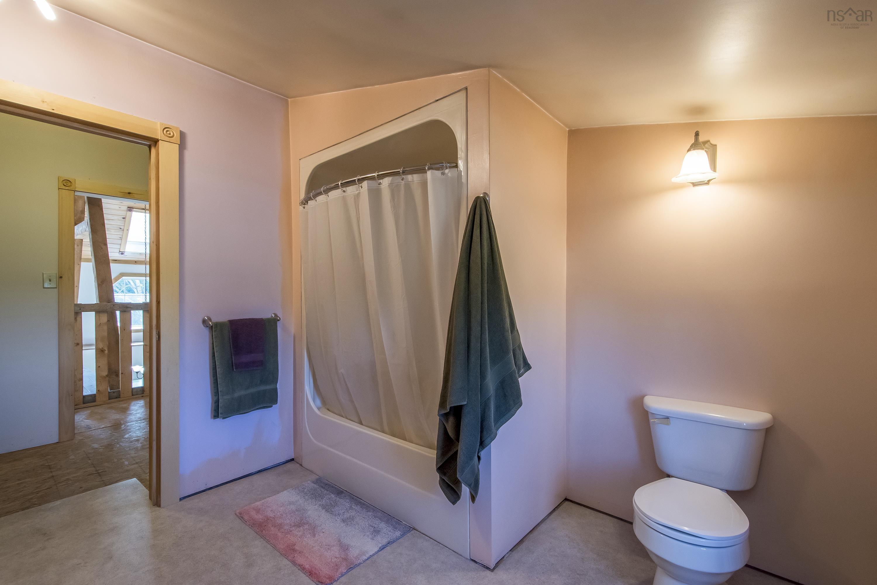 $470,000.00: 319 McAuley Road, Hedgeville