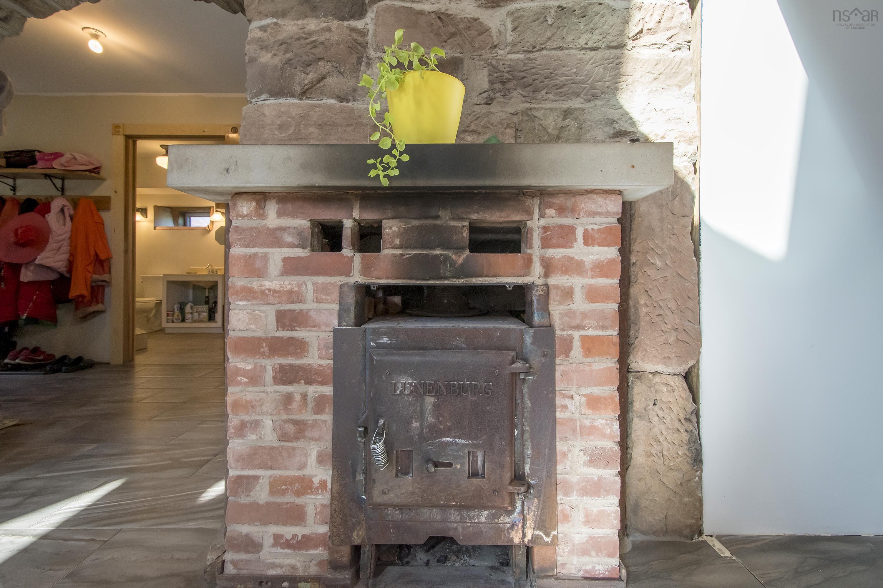 $470,000.00: 319 McAuley Road, Hedgeville