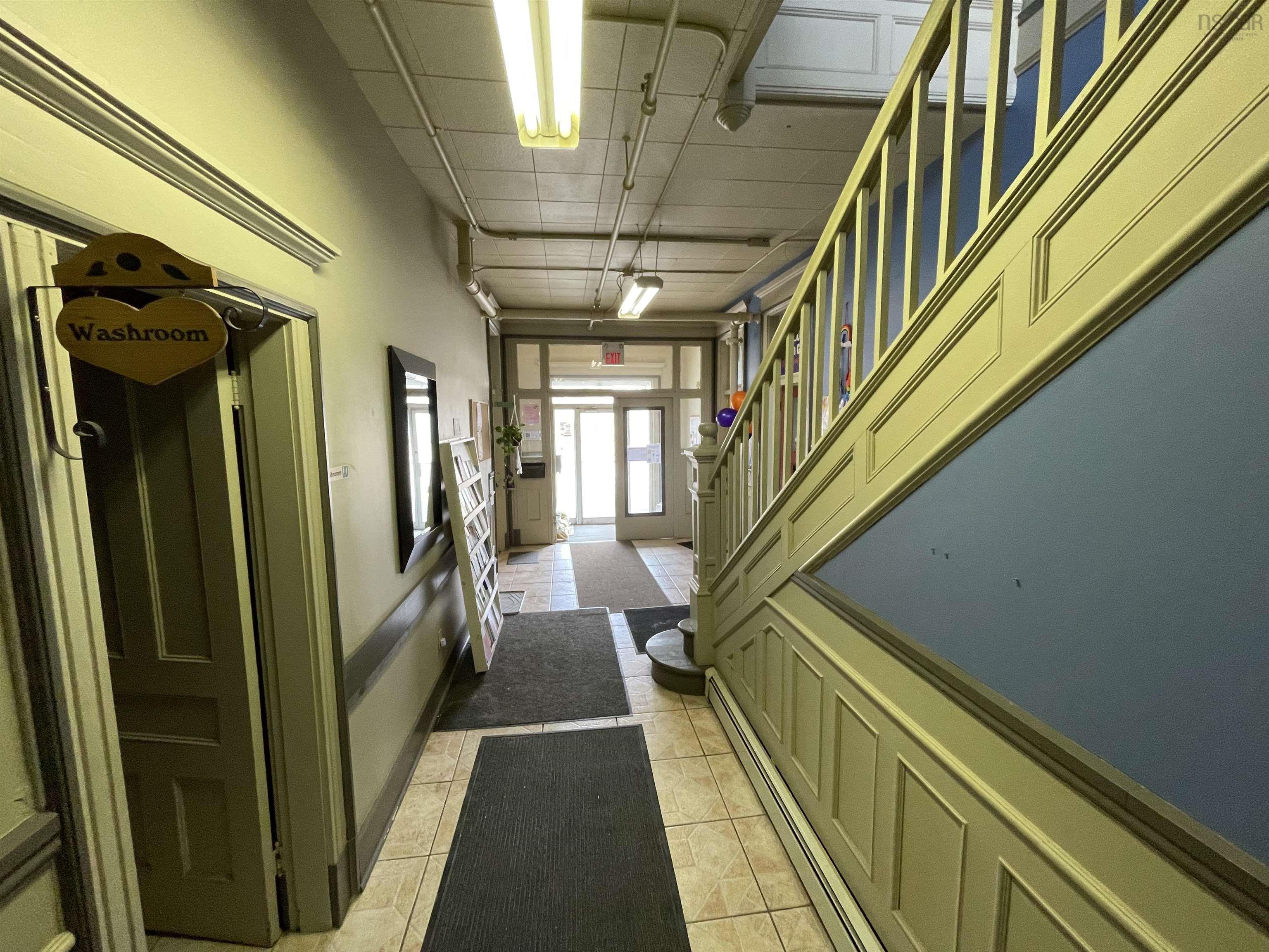 $599,000.00: 10 Lawrence Street, Amherst