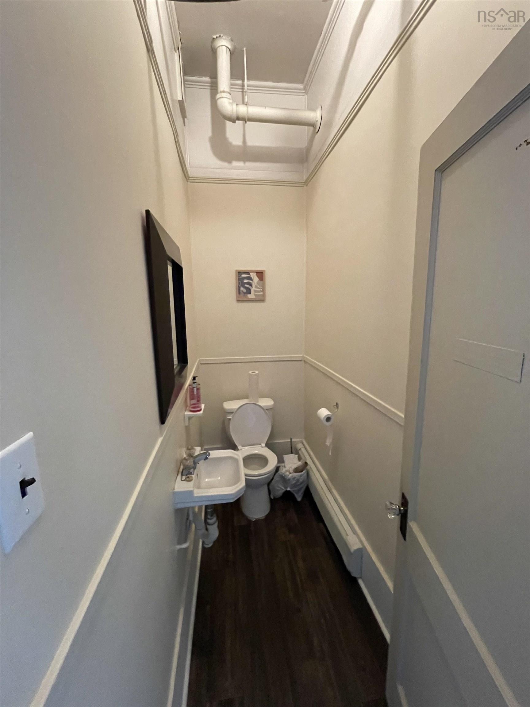 $599,000.00: 10 Lawrence Street, Amherst