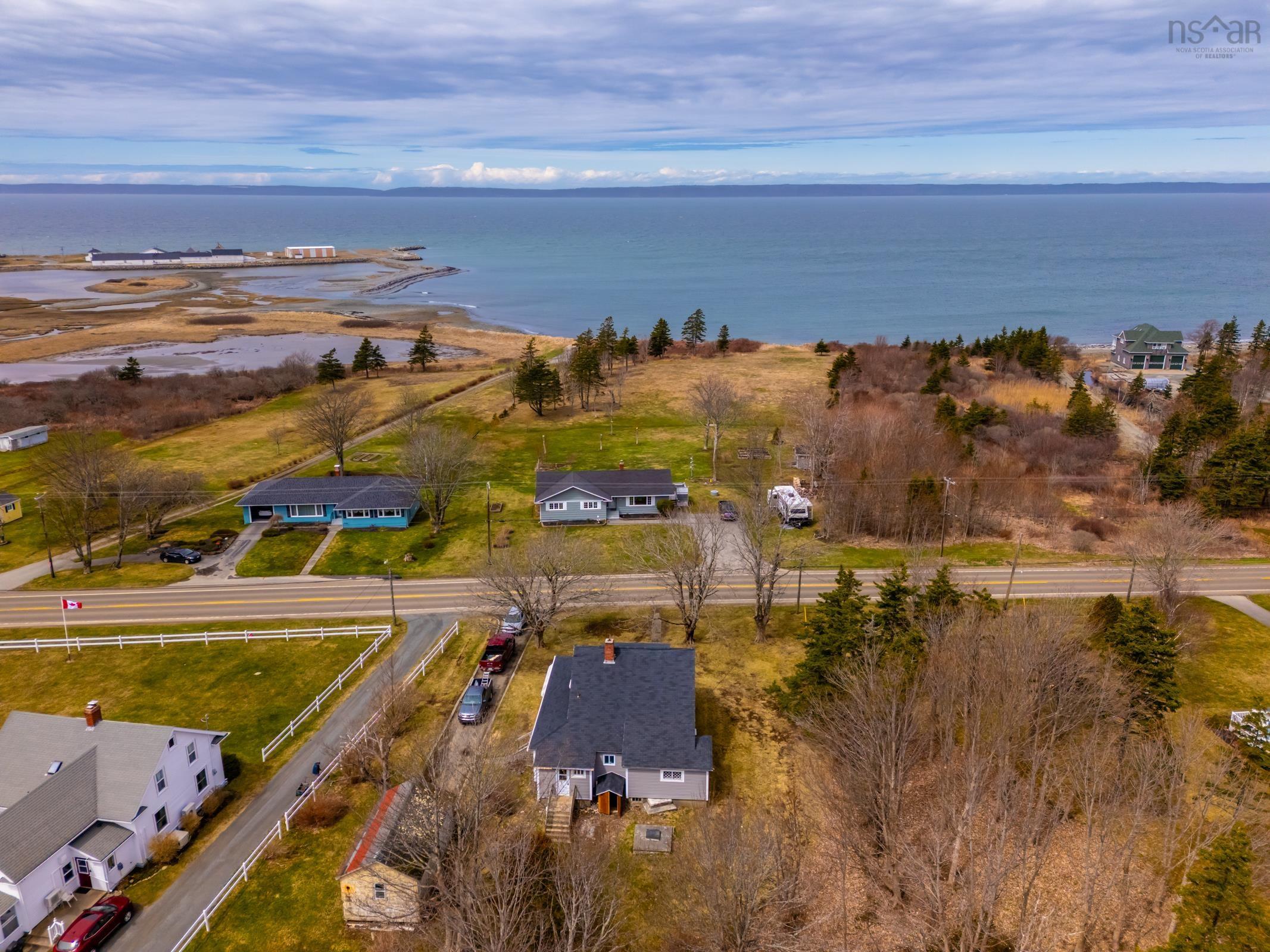 $284,000.00: 1938 Highway 1, Church Point