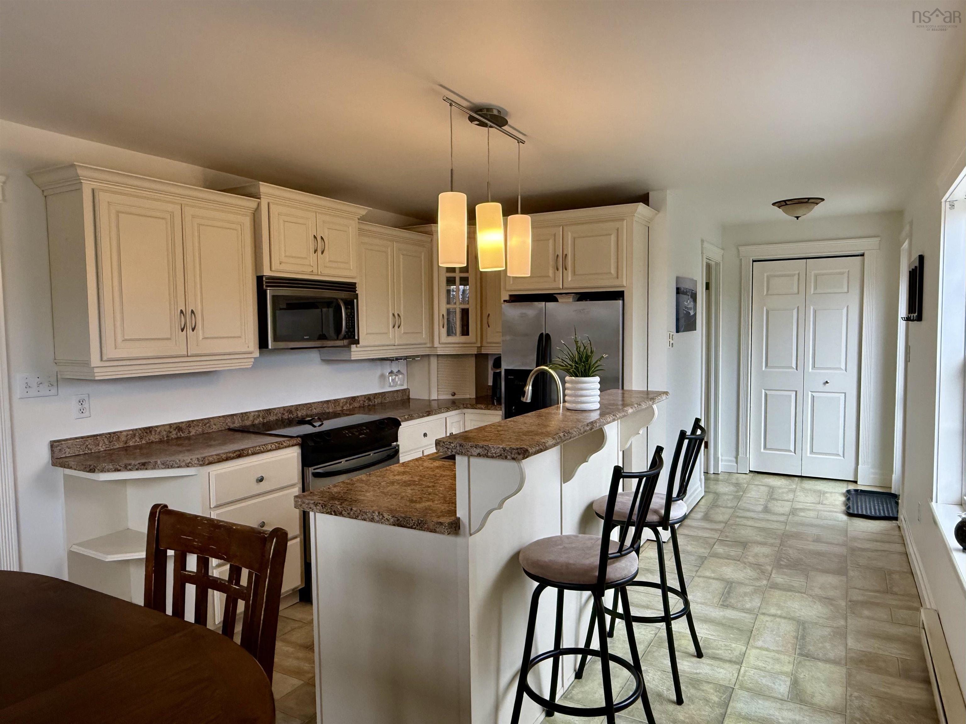 $389,000.00: 1209 Stoney Island, Stoney Island