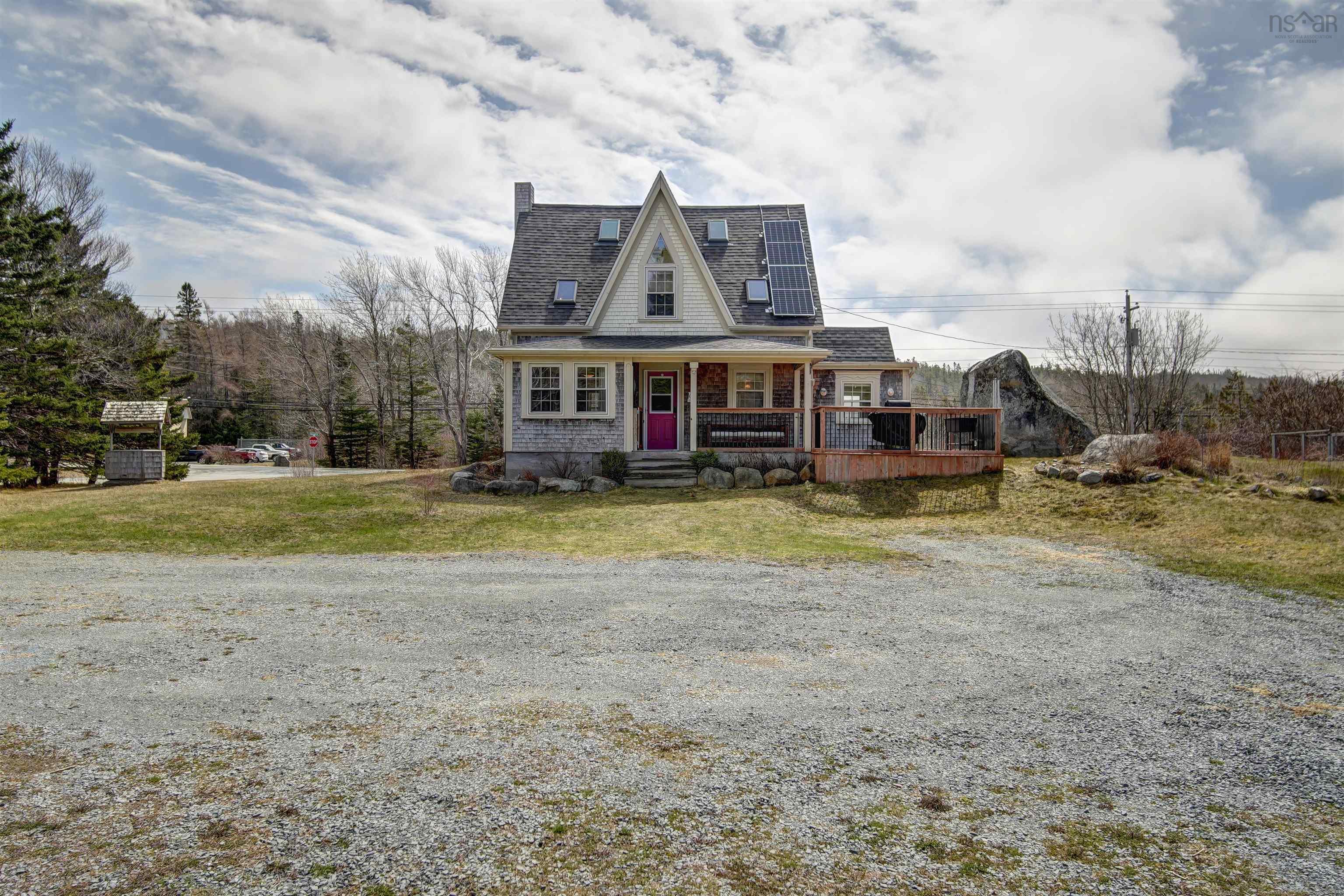 6 Pauls Point Road, Hackett's Cove, NS (MLS® 202508476)