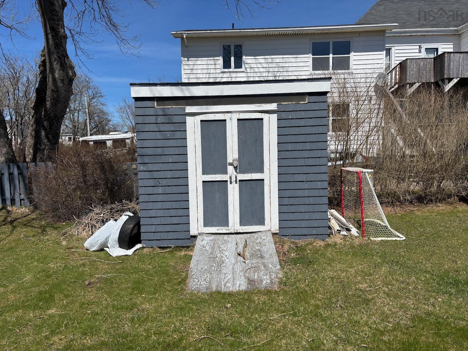 $355,500.00: 10 Park Street, Yarmouth