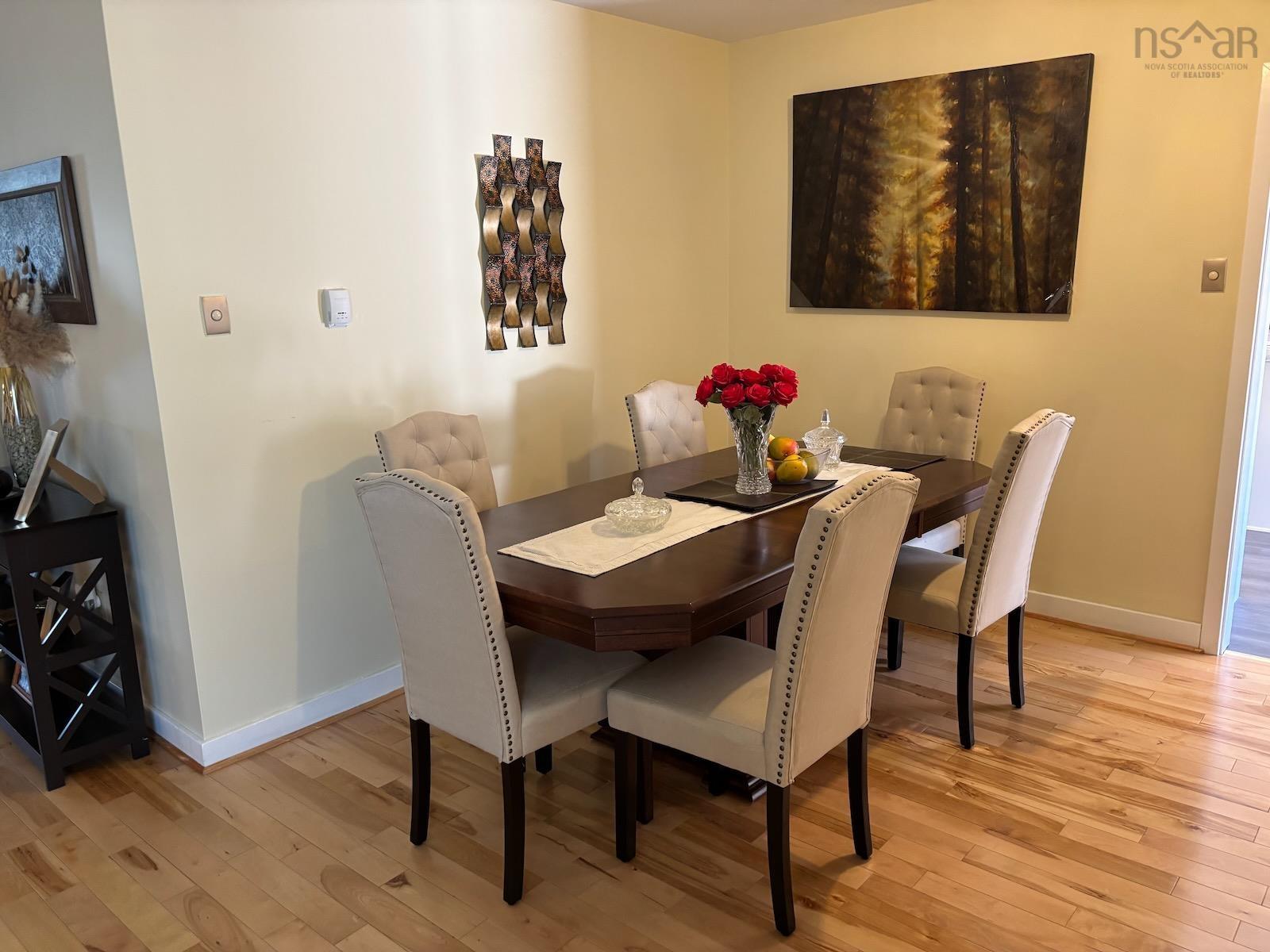 $355,500.00: 10 Park Street, Yarmouth