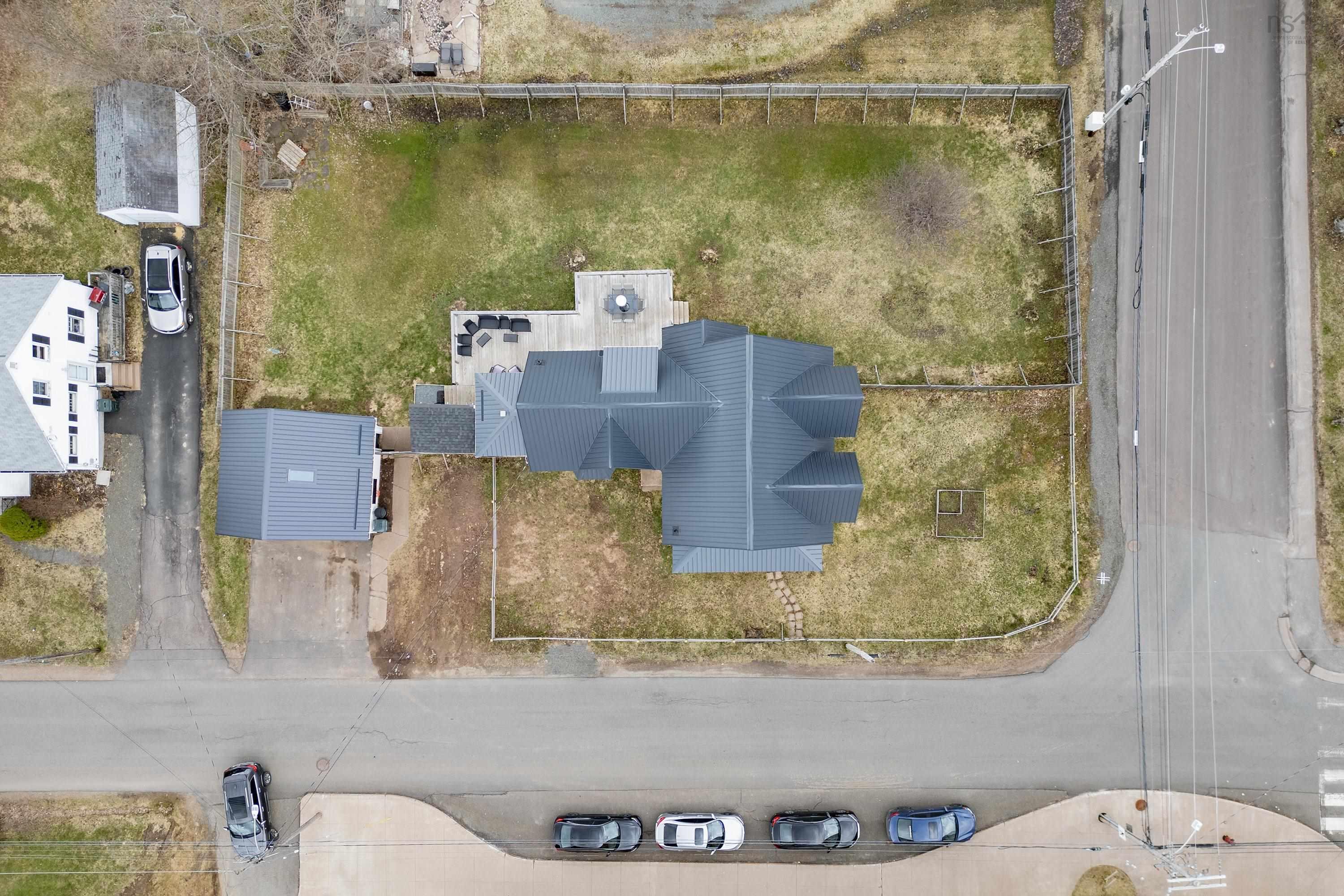 $349,900.00: 85 Church Street, Springhill