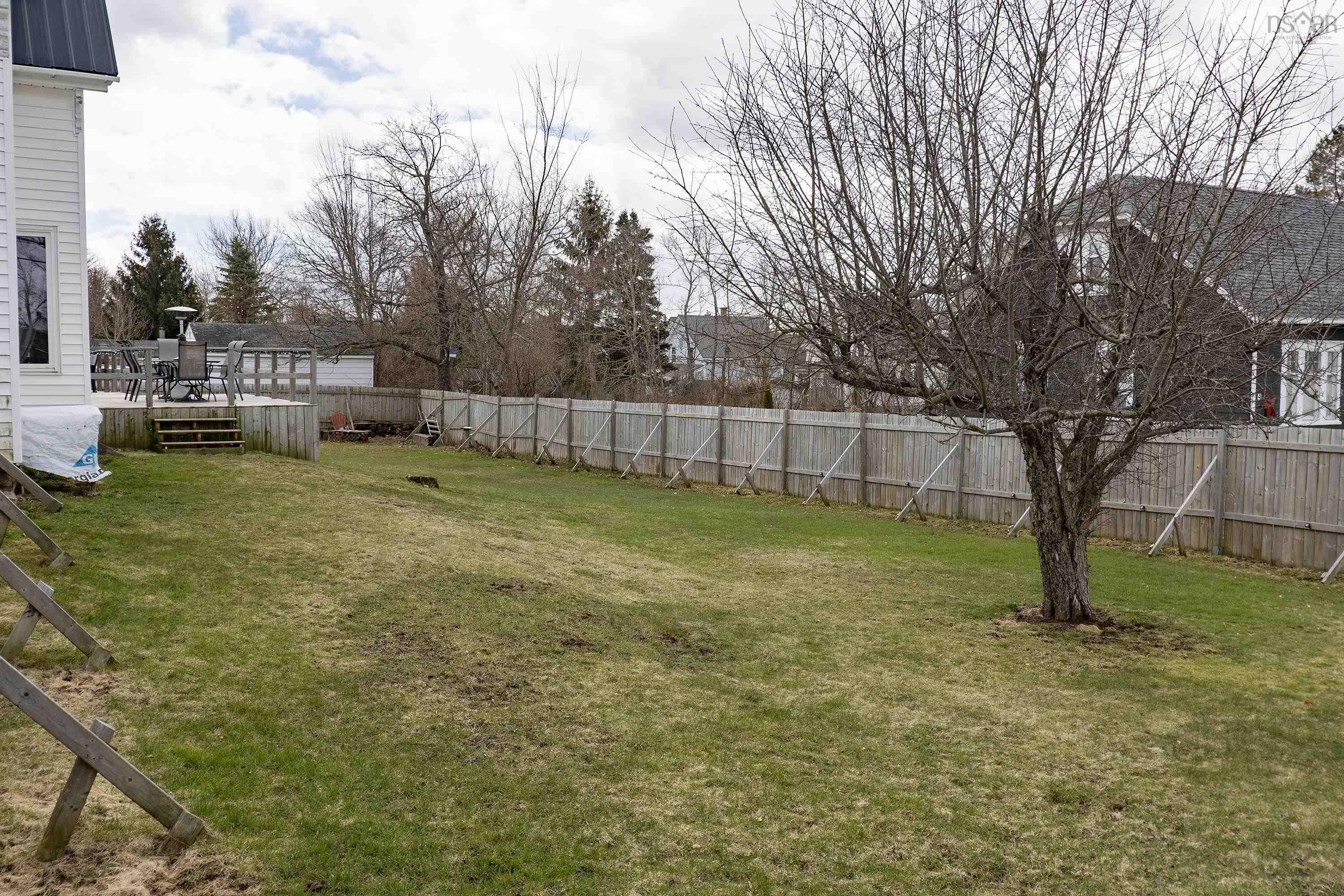 $349,900.00: 85 Church Street, Springhill