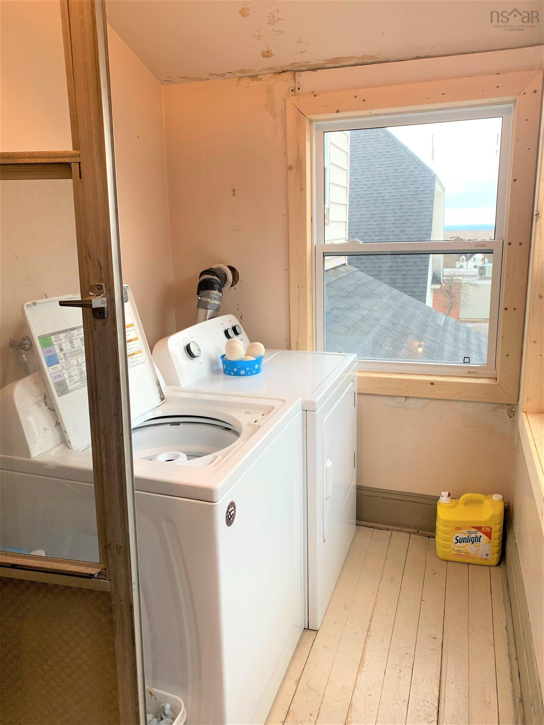 $324,900.00: 6 Junction Road, Springhill