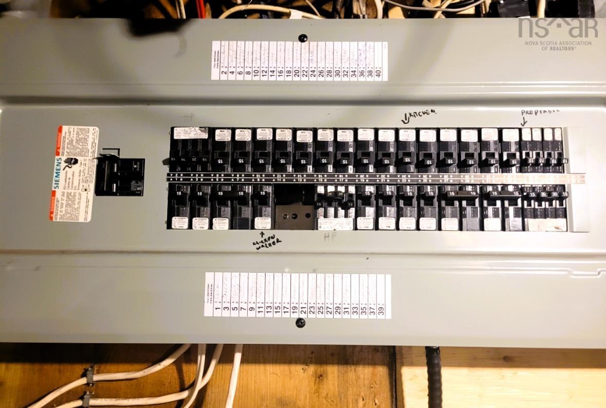 $324,900.00: 6 Junction Road, Springhill