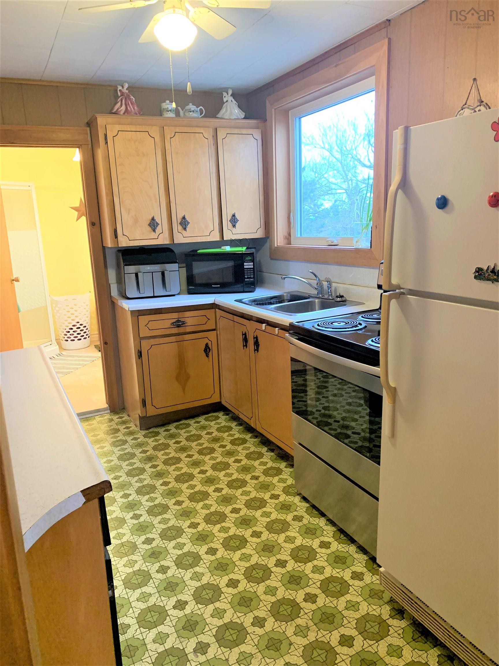 $324,900.00: 6 Junction Road, Springhill