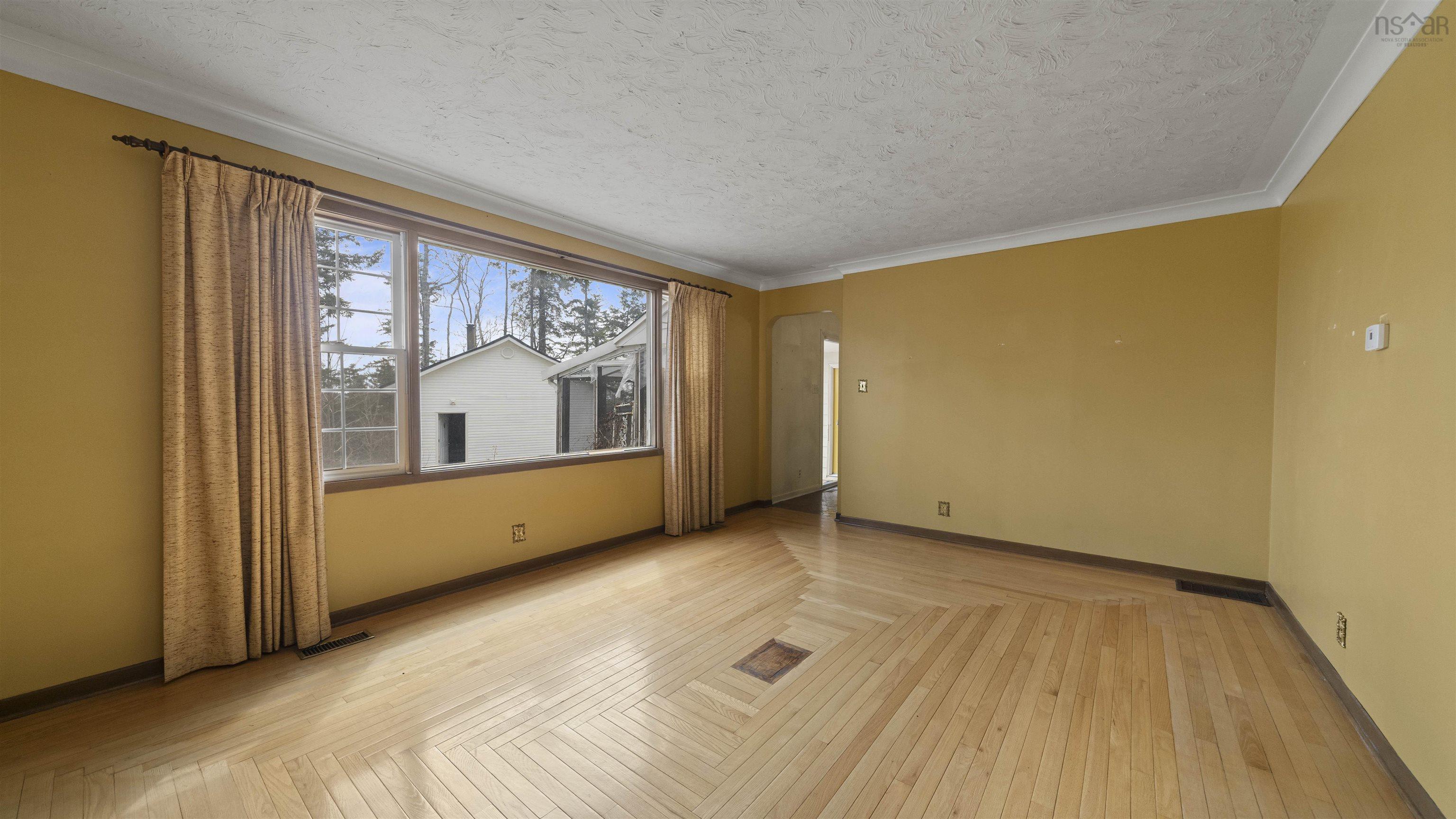 $375,000.00: 459 Upper Road, Londonderry