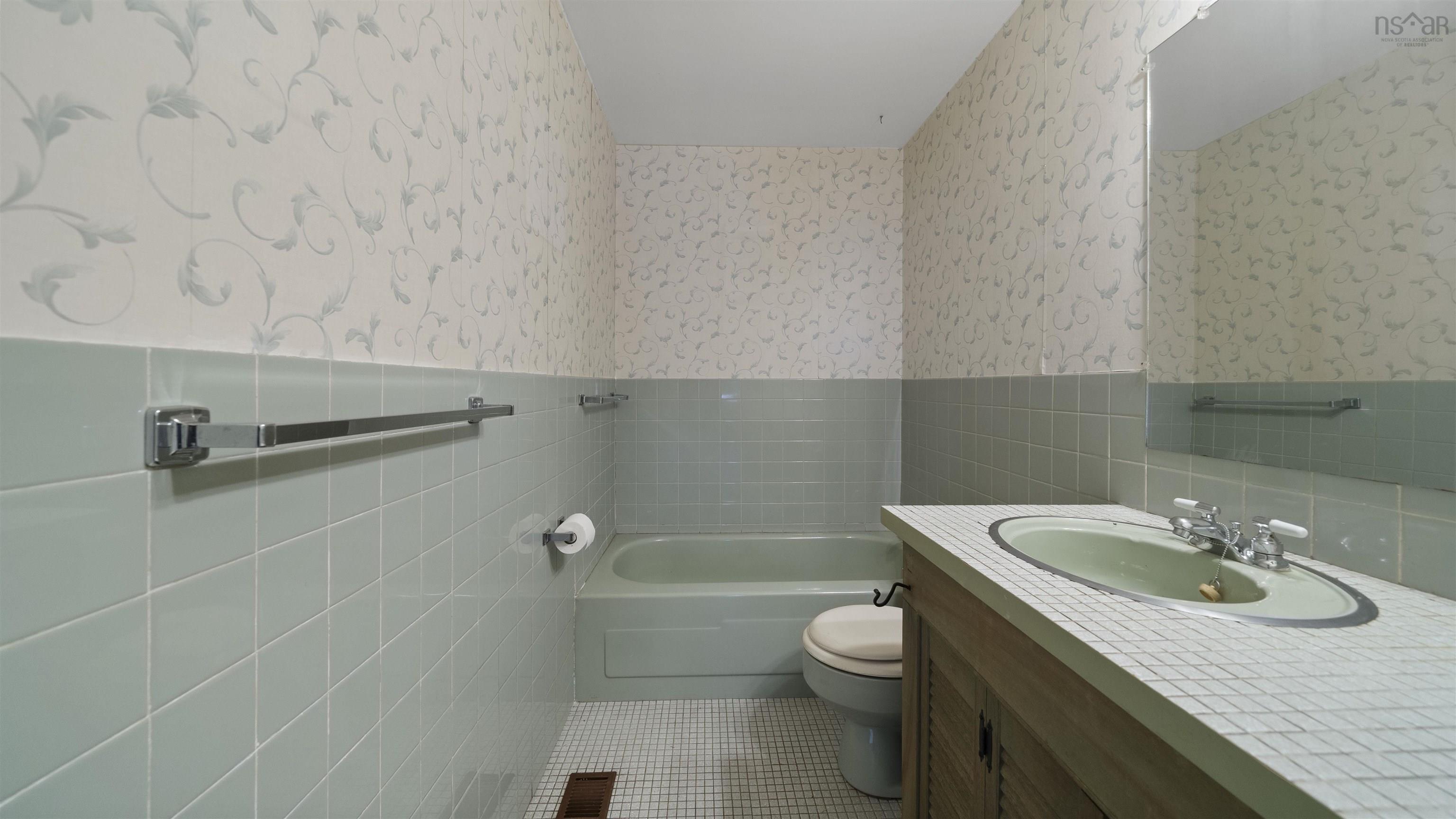 $375,000.00: 459 Upper Road, Londonderry