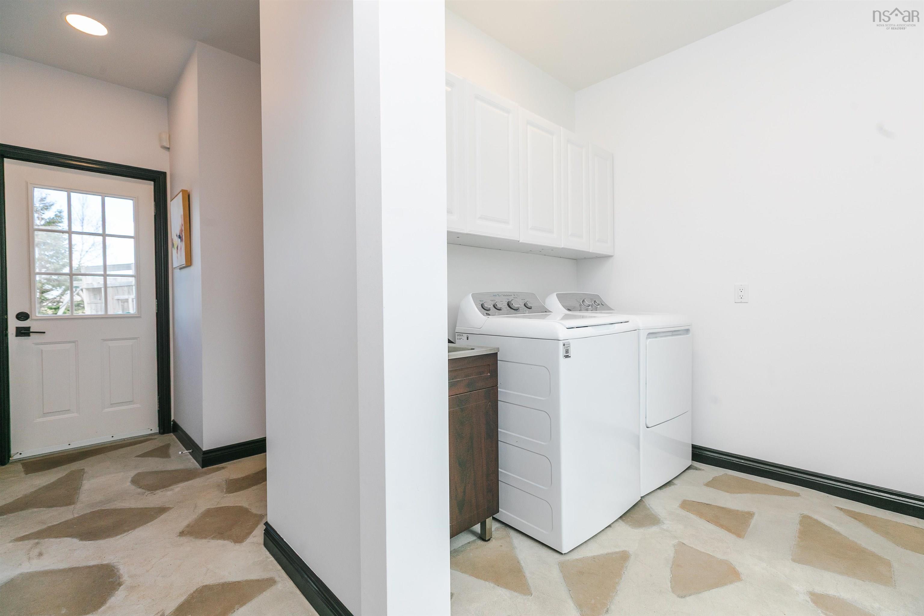 $1,349,000.00: 5293 Little Harbour Road, Little Harbour