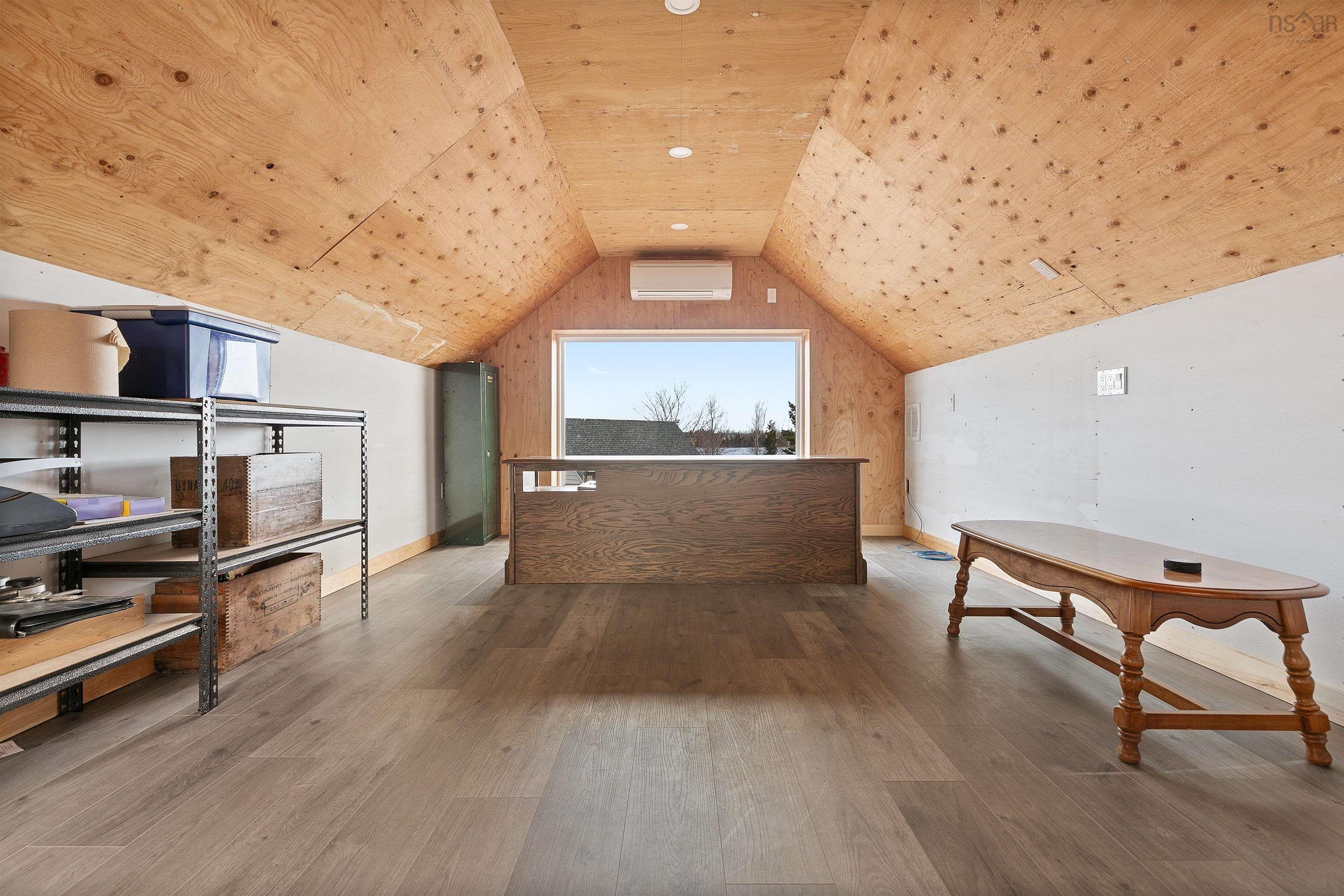 $1,349,000.00: 5293 Little Harbour Road, Little Harbour