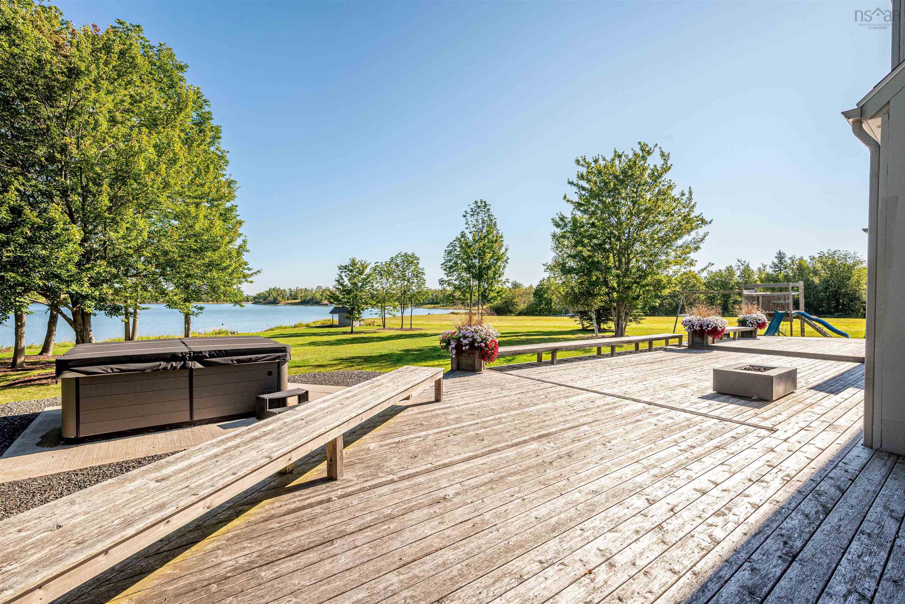 $1,349,000.00: 5293 Little Harbour Road, Little Harbour