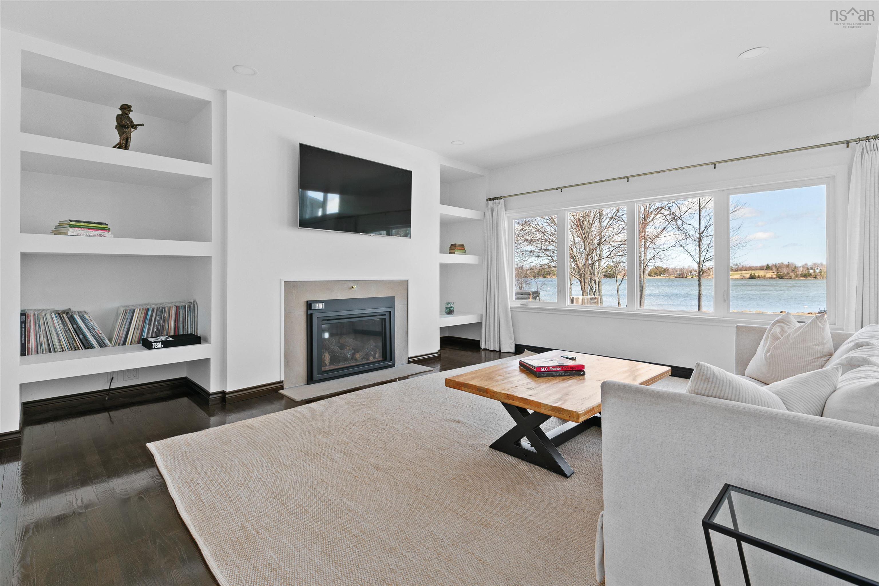 $1,349,000.00: 5293 Little Harbour Road, Little Harbour