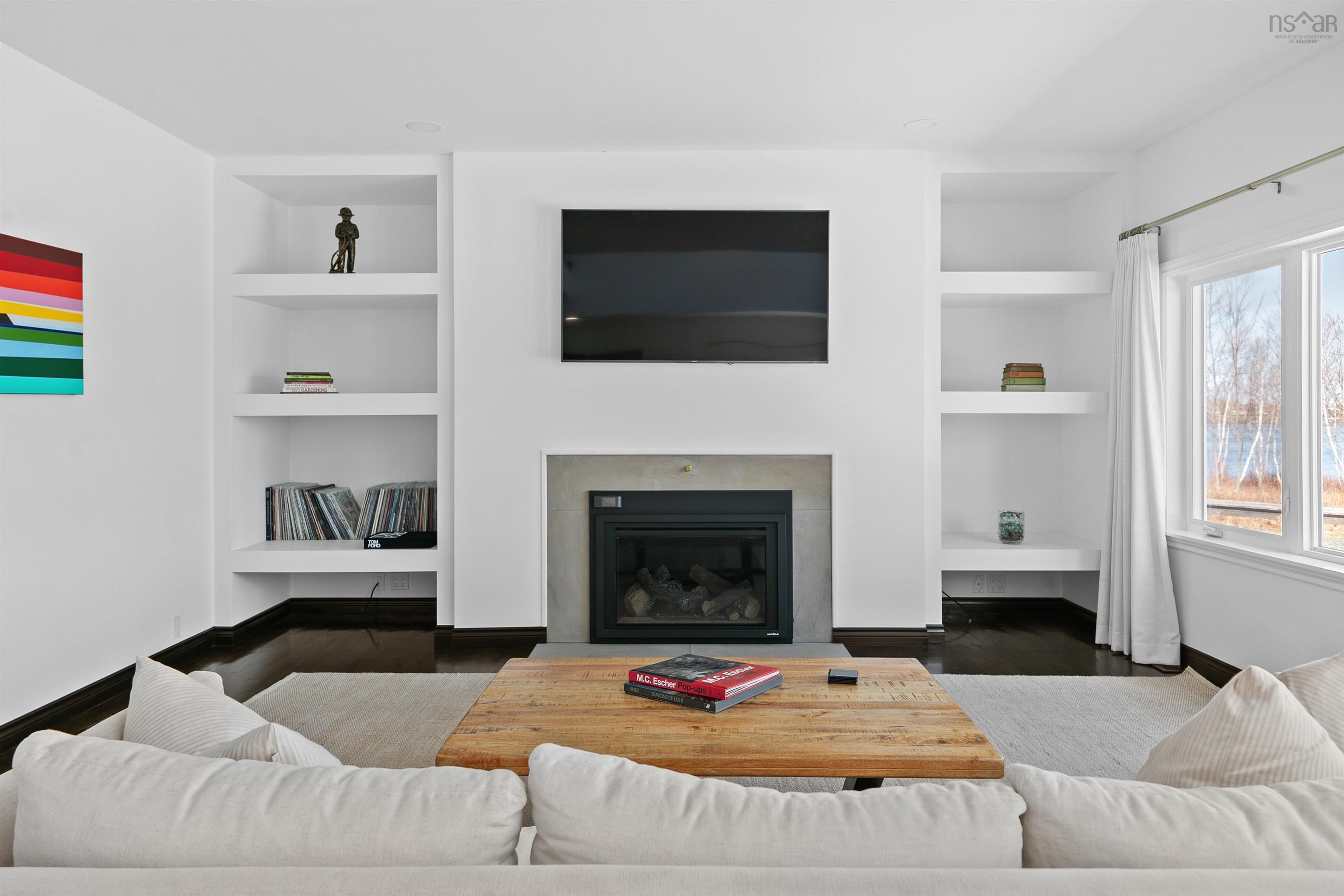 $1,349,000.00: 5293 Little Harbour Road, Little Harbour