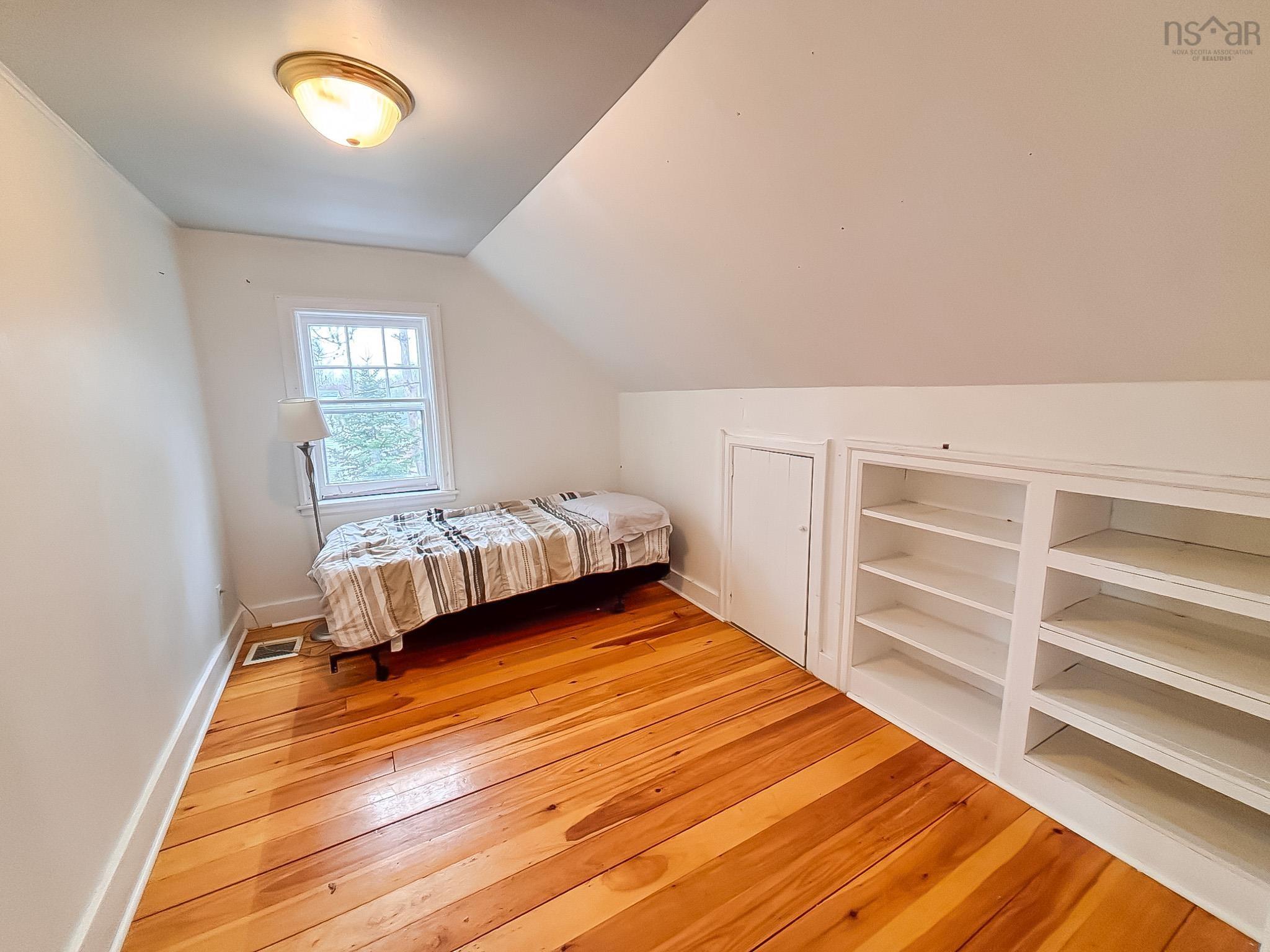 $420,000.00: 111 Main Street, Mahone Bay