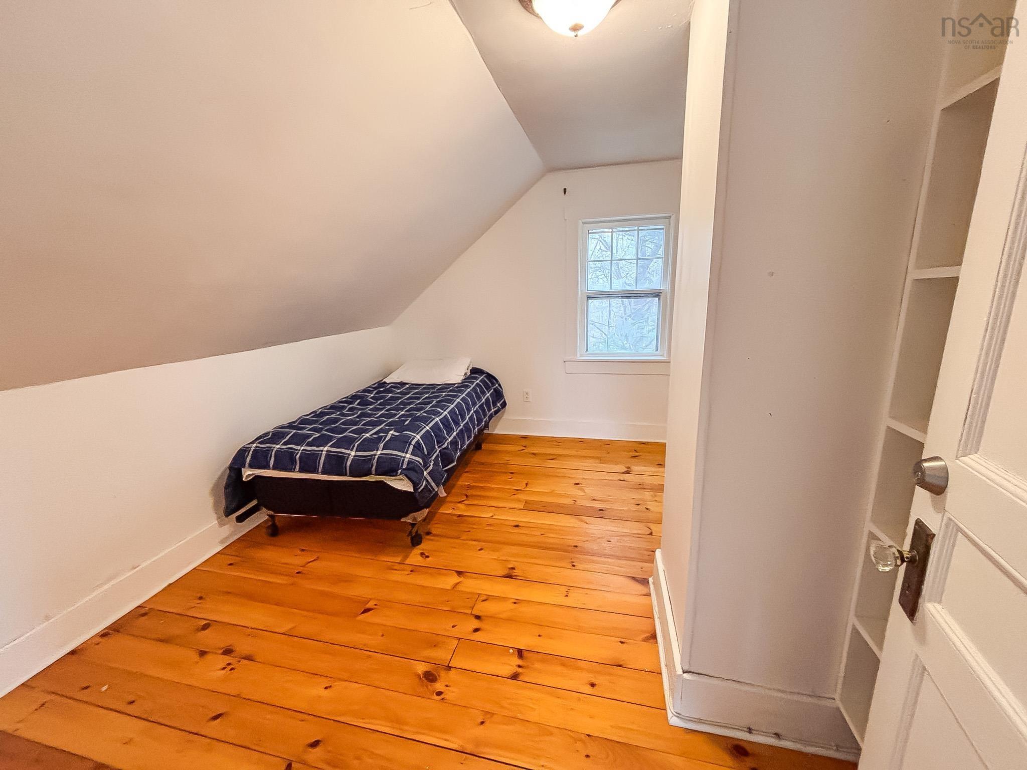 $420,000.00: 111 Main Street, Mahone Bay