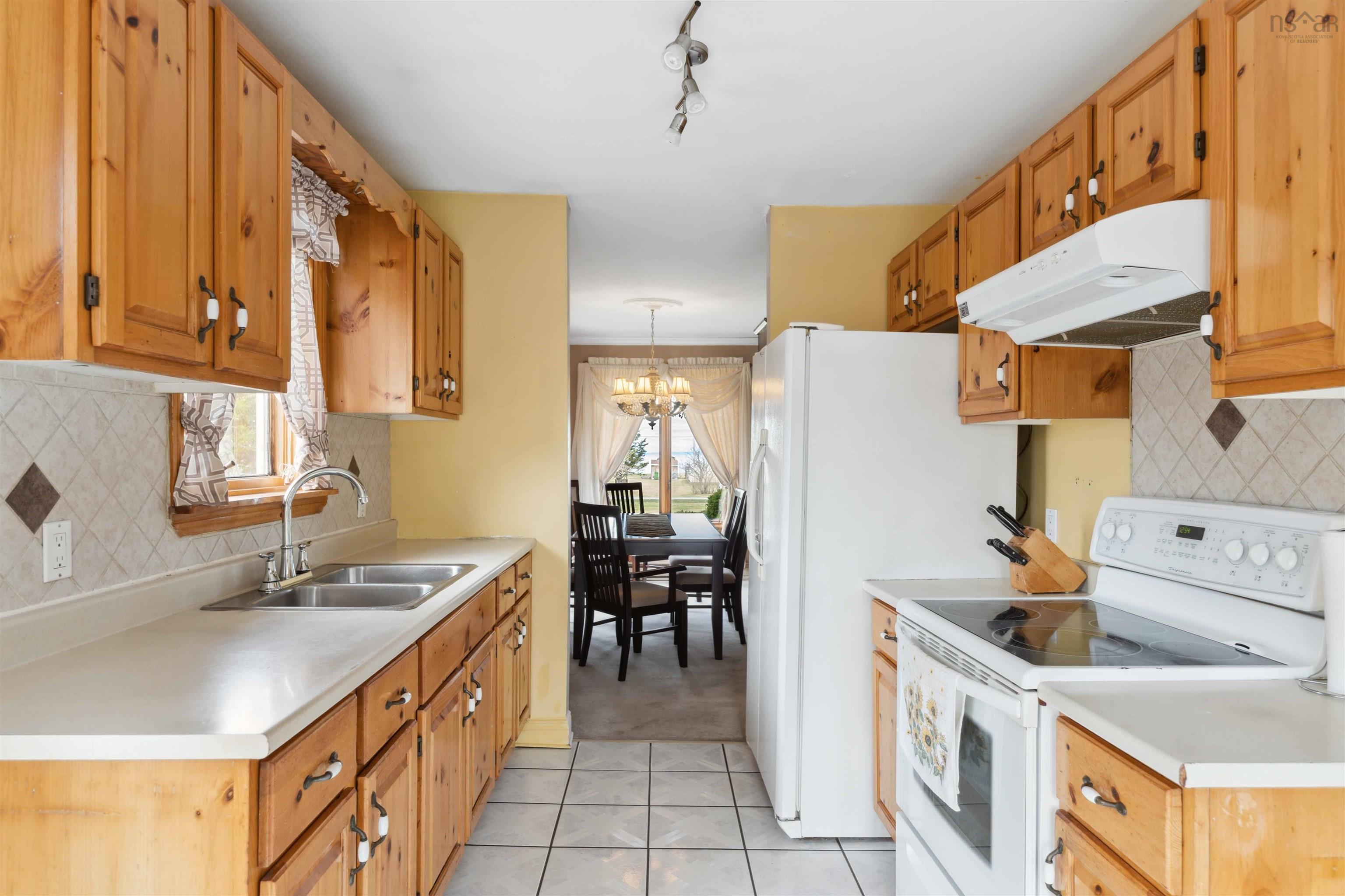 $349,900.00: 13 Cove Road, Bramber