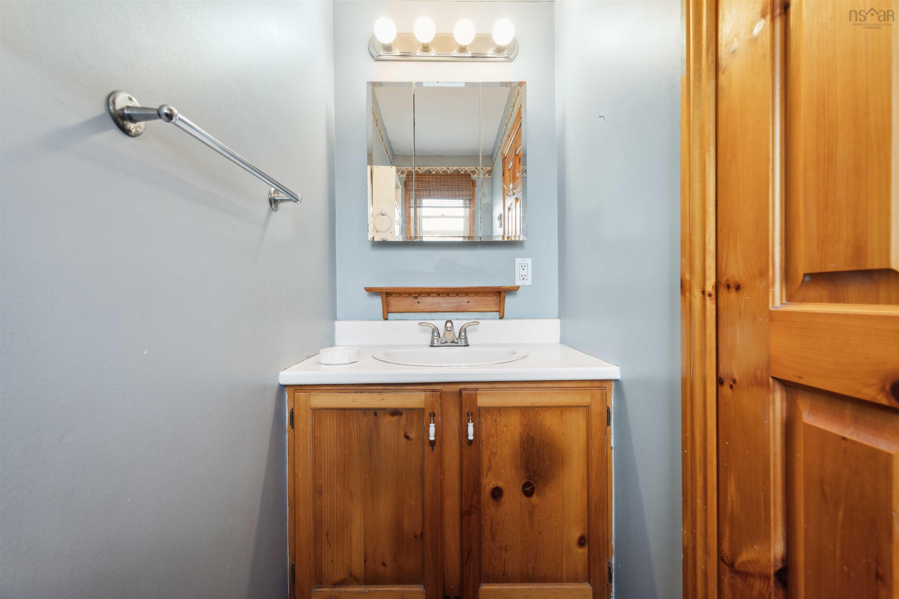 $349,900.00: 13 Cove Road, Bramber