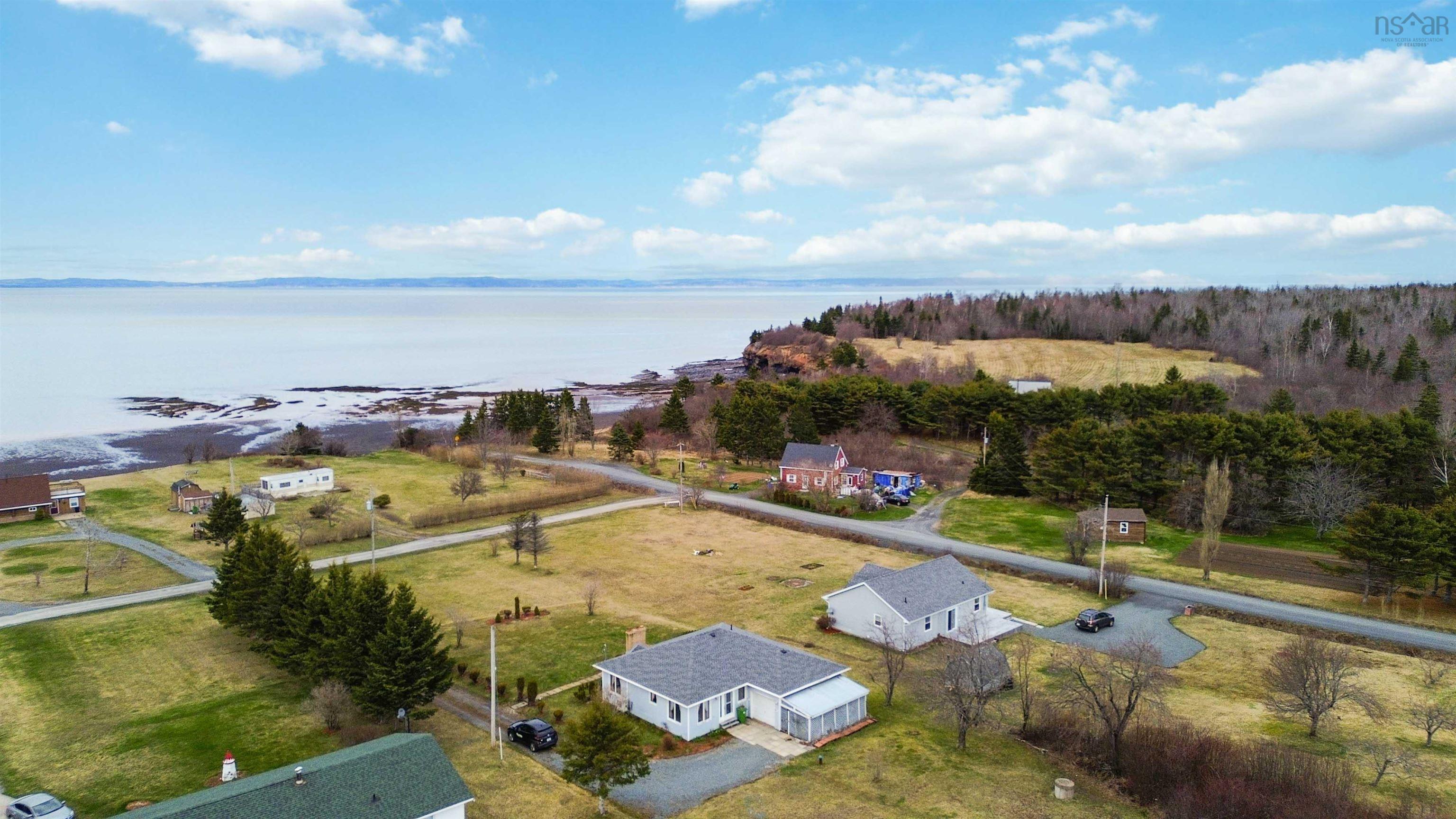 $349,900.00: 13 Cove Road, Bramber