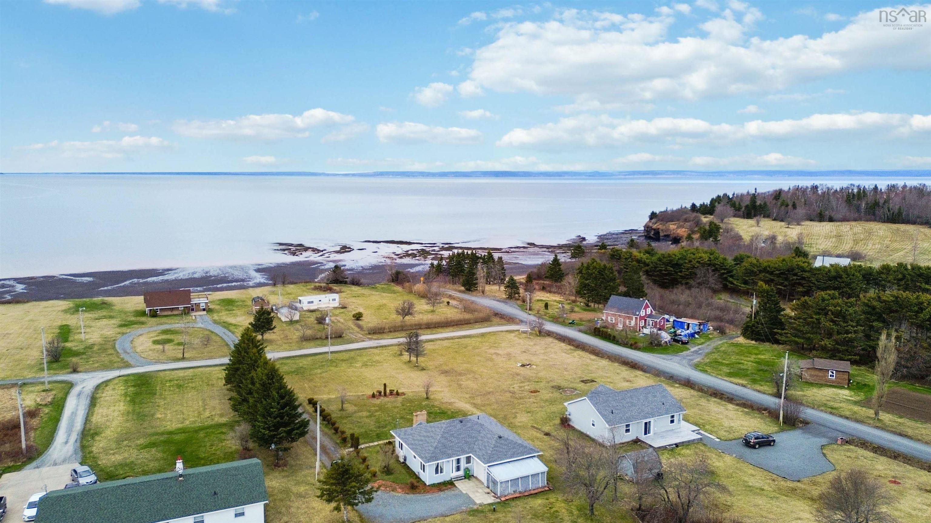 $349,900.00: 13 Cove Road, Bramber