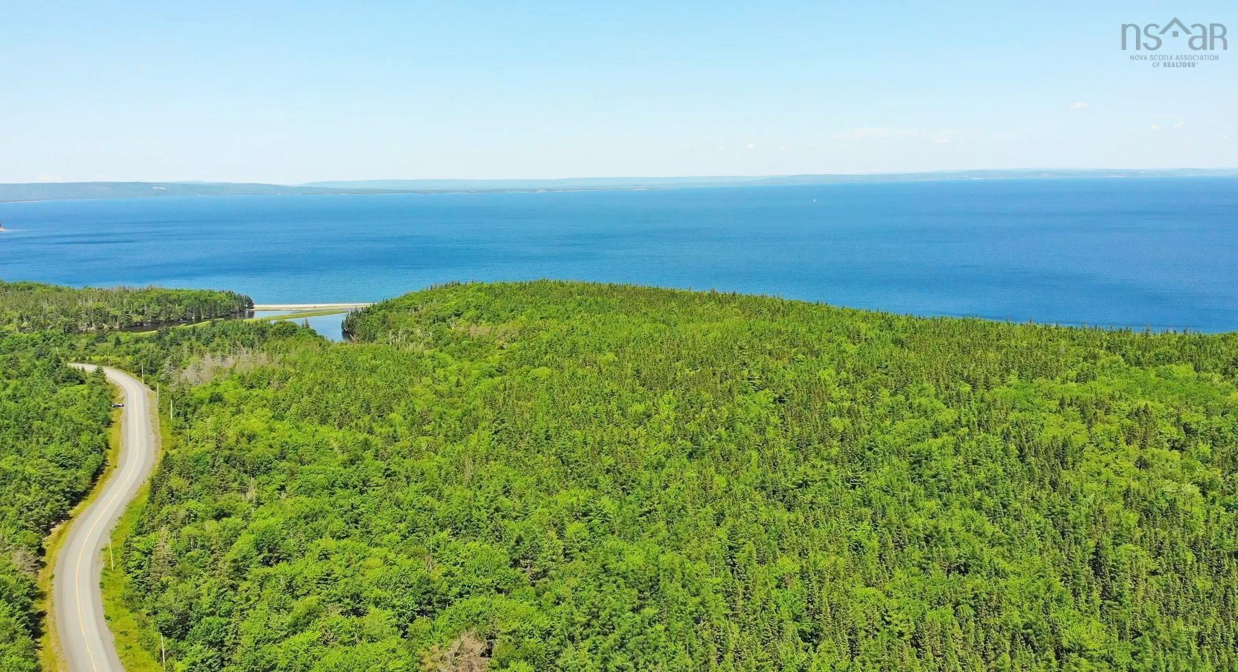 $795,000.00: 195 Acres West Bay Highway, Roberta