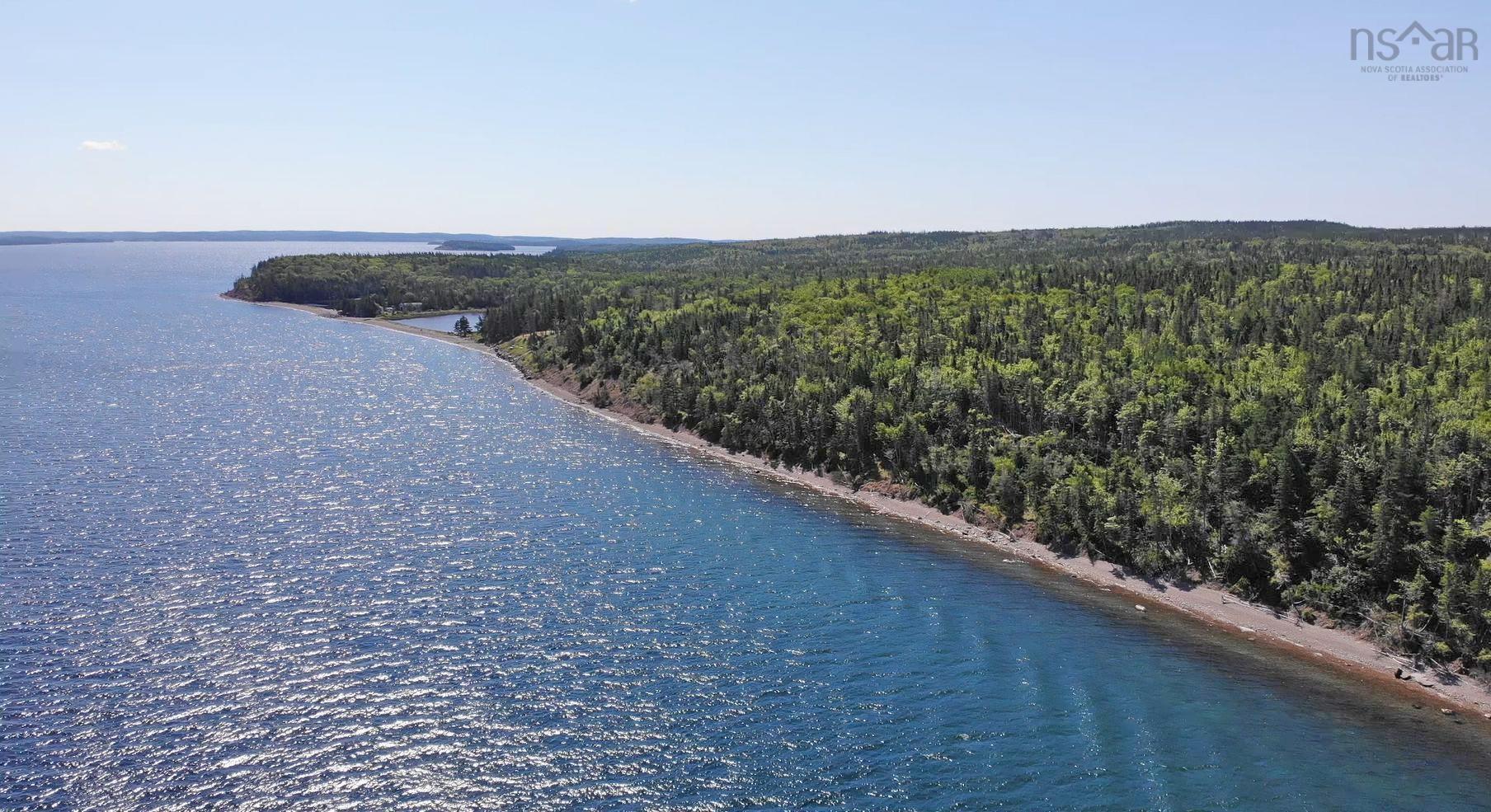 $795,000.00: 195 Acres West Bay Highway, Roberta